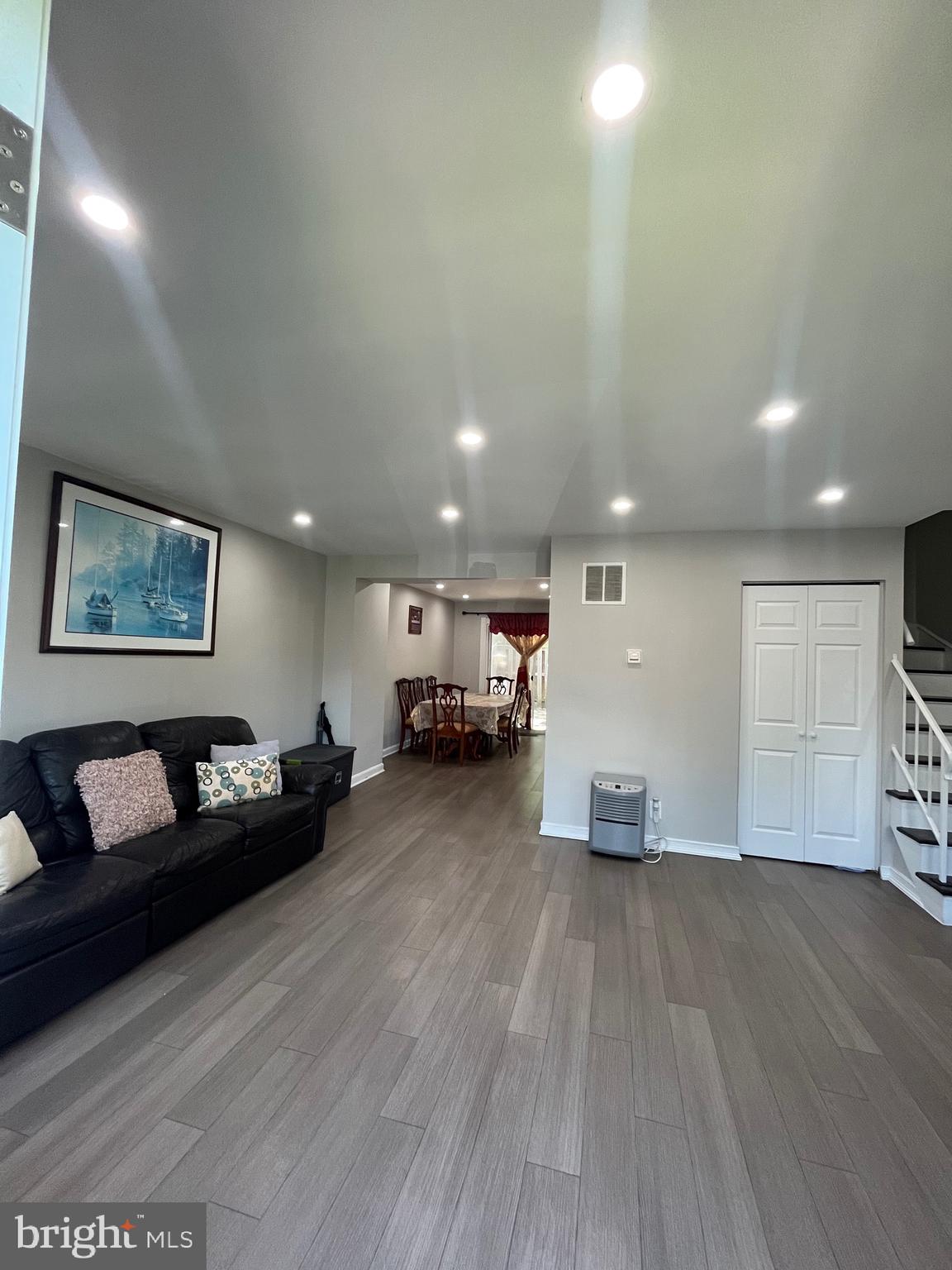 120 N BAYLOR DRIVE