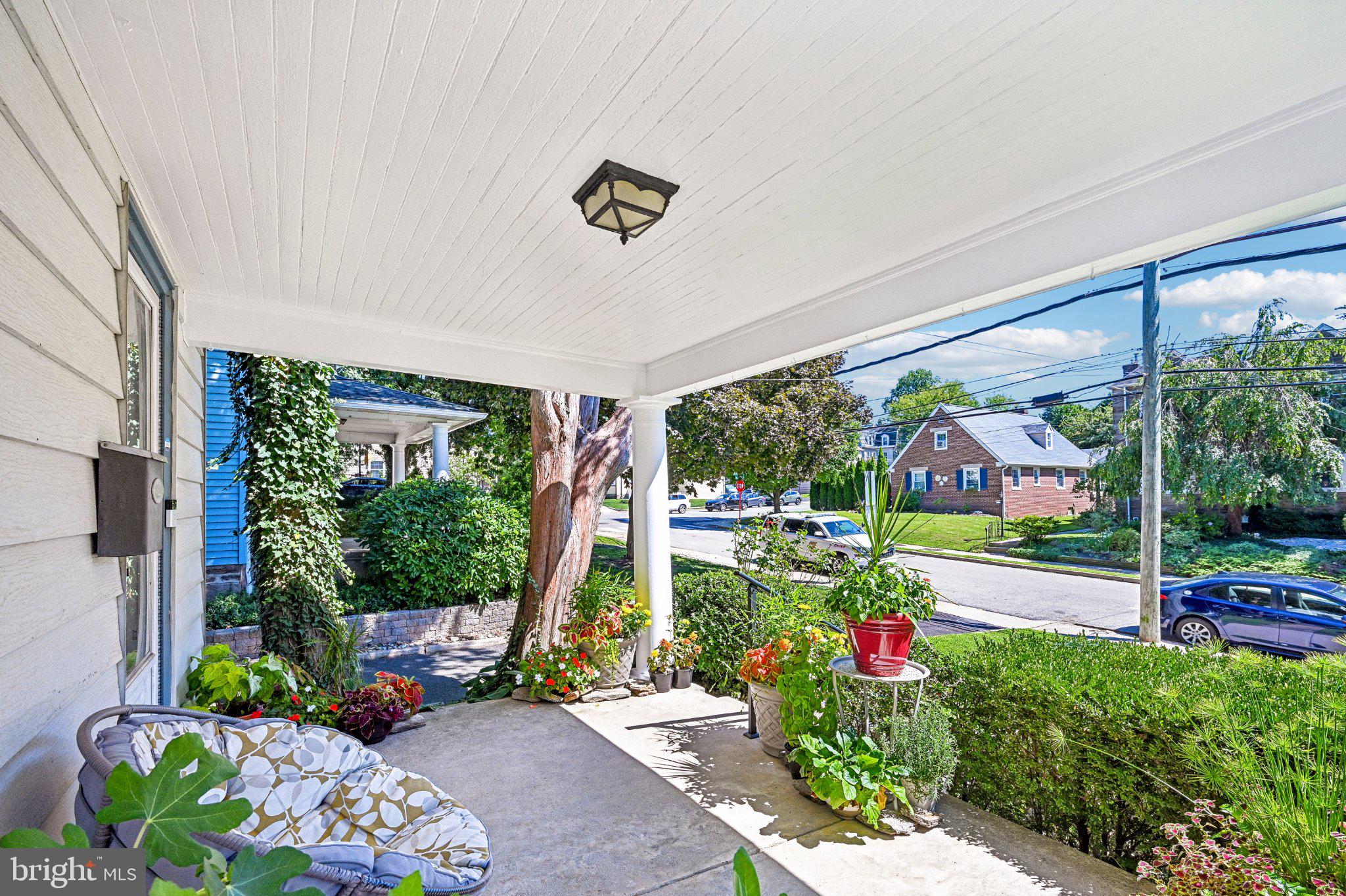 327 GREENWOOD AVENUE