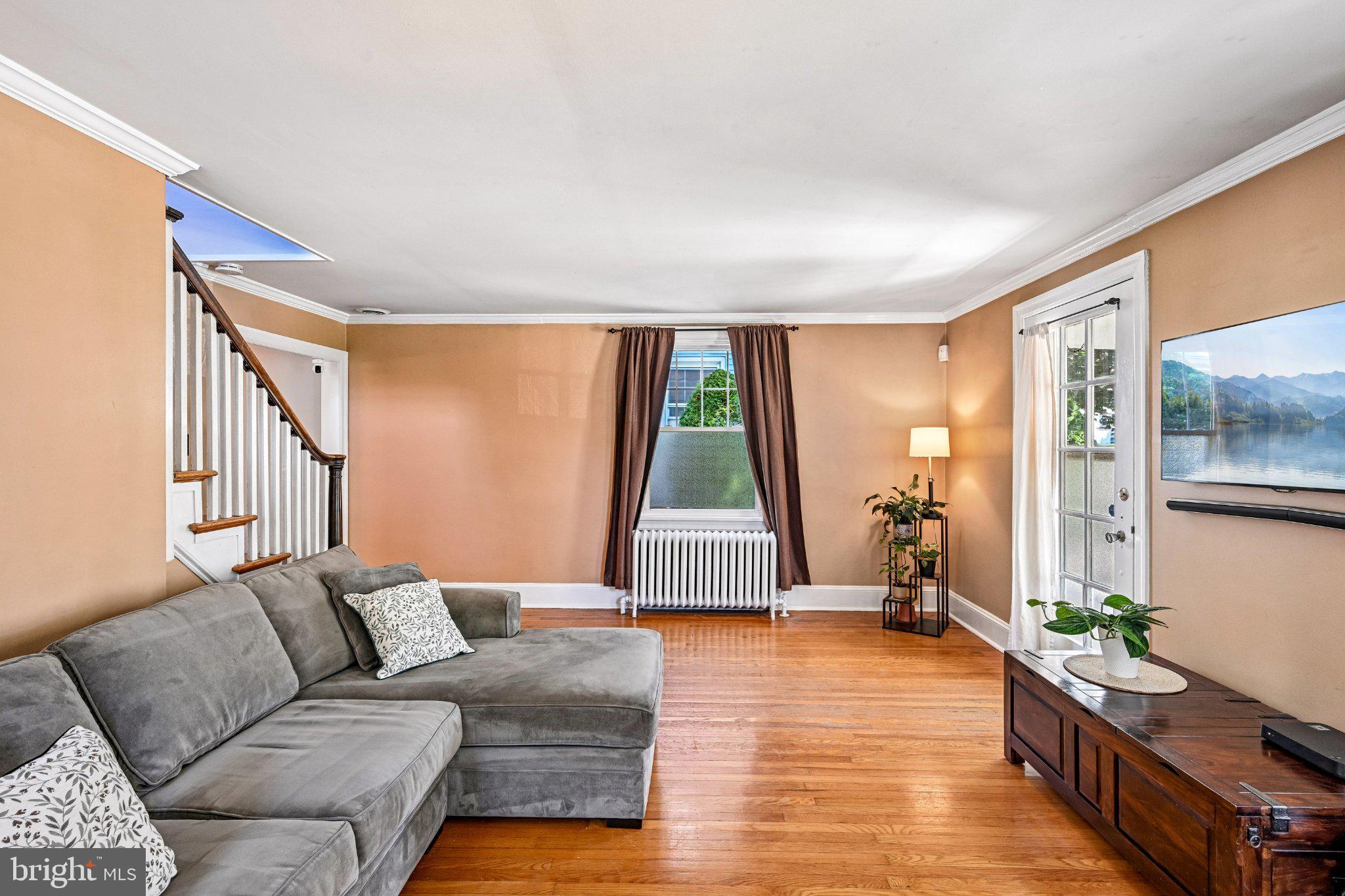 327 GREENWOOD AVENUE