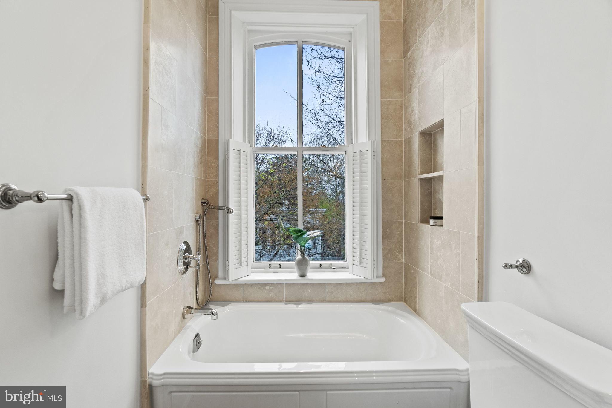 GEORGETOWN - Residential