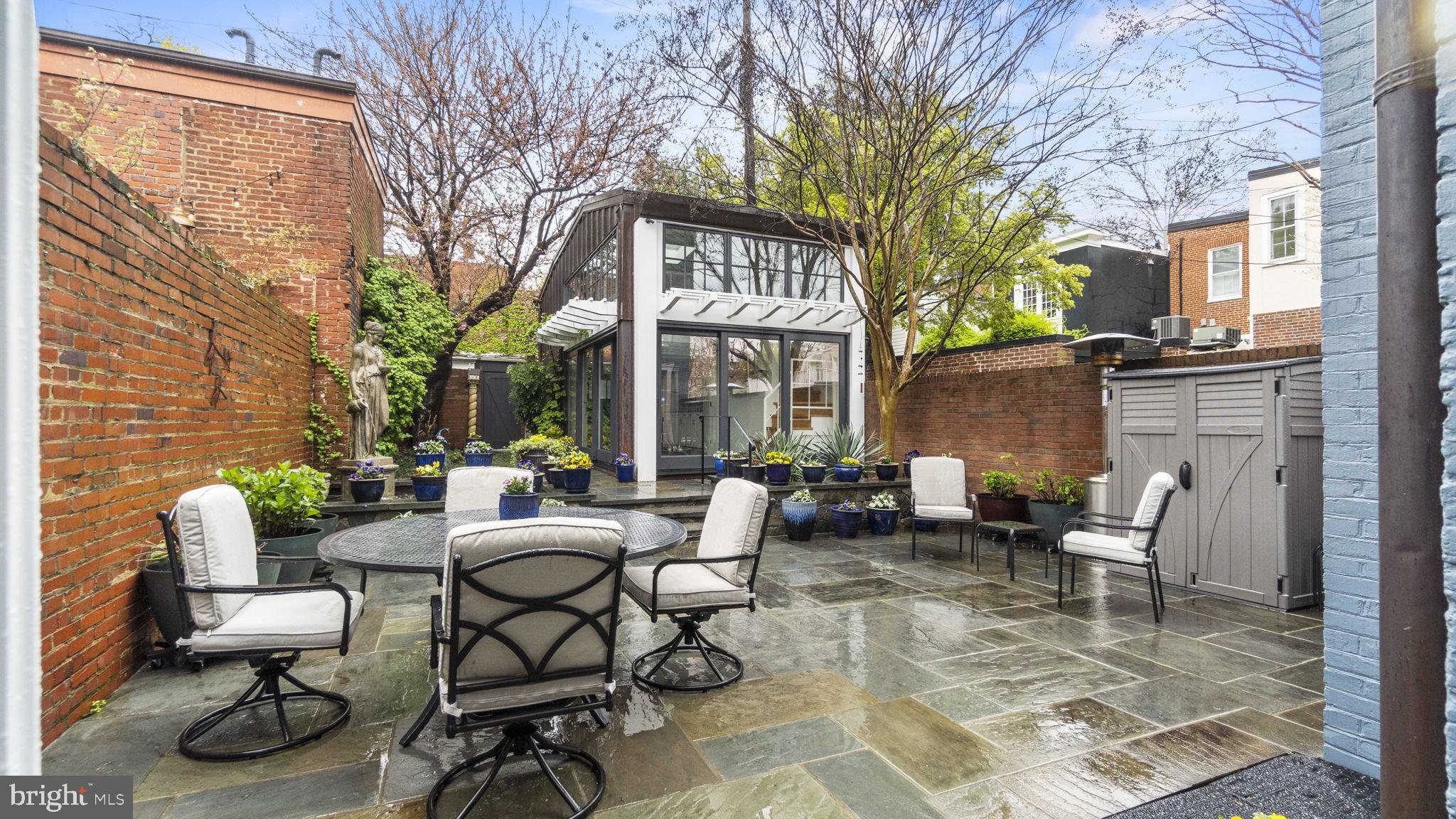 GEORGETOWN - Residential
