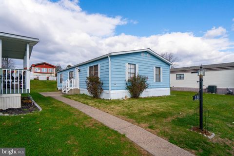 225 CHERRYWOOD COURT NORTH WALES PA 19454