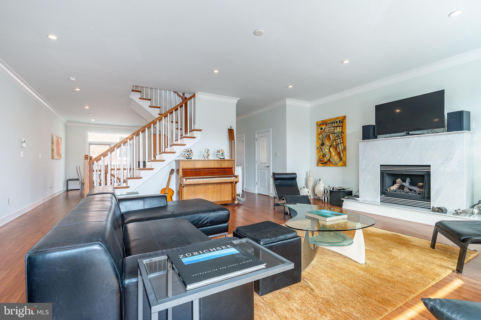 GRADUATE HOSPITAL - Residential