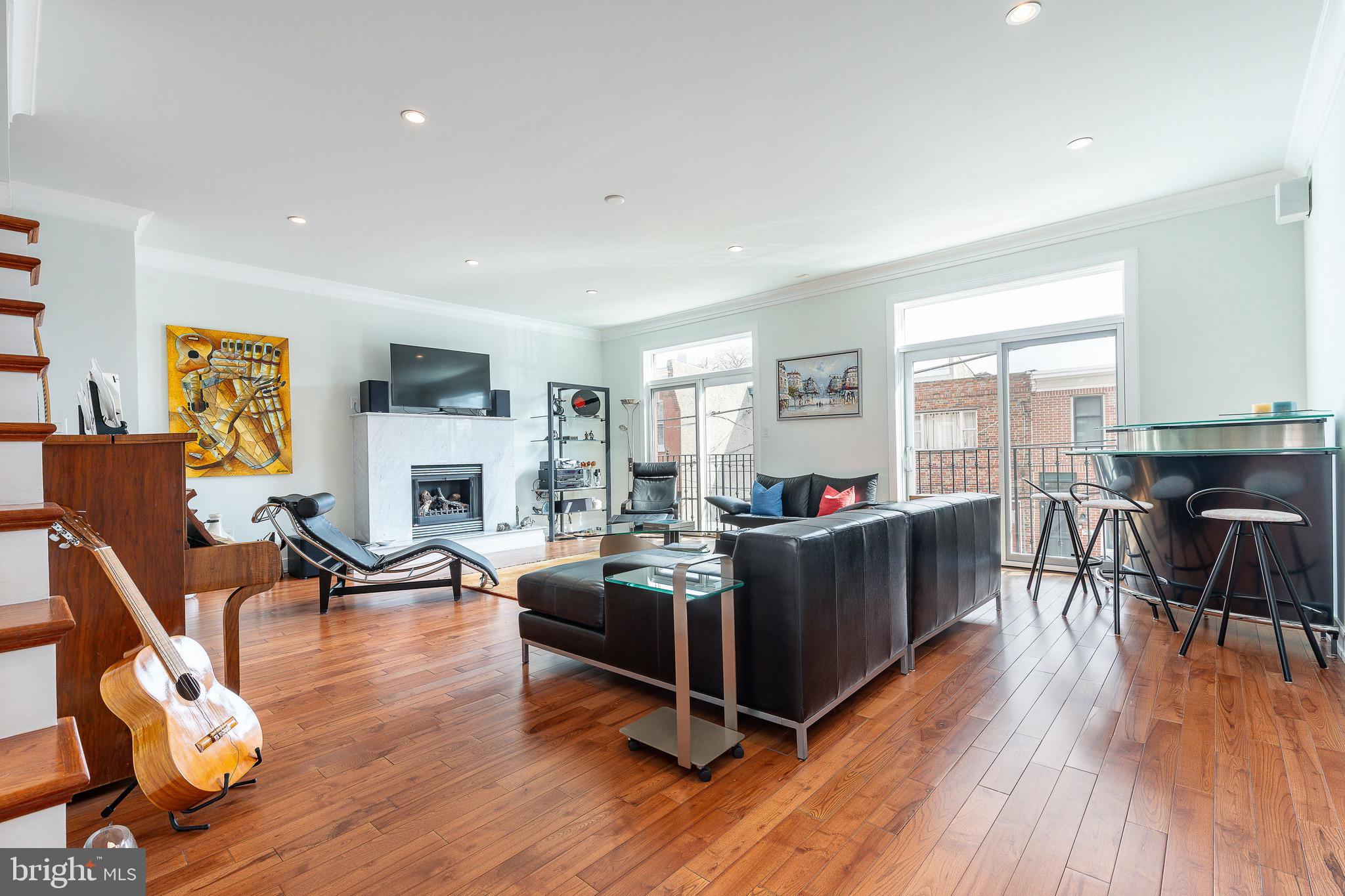 GRADUATE HOSPITAL - Residential