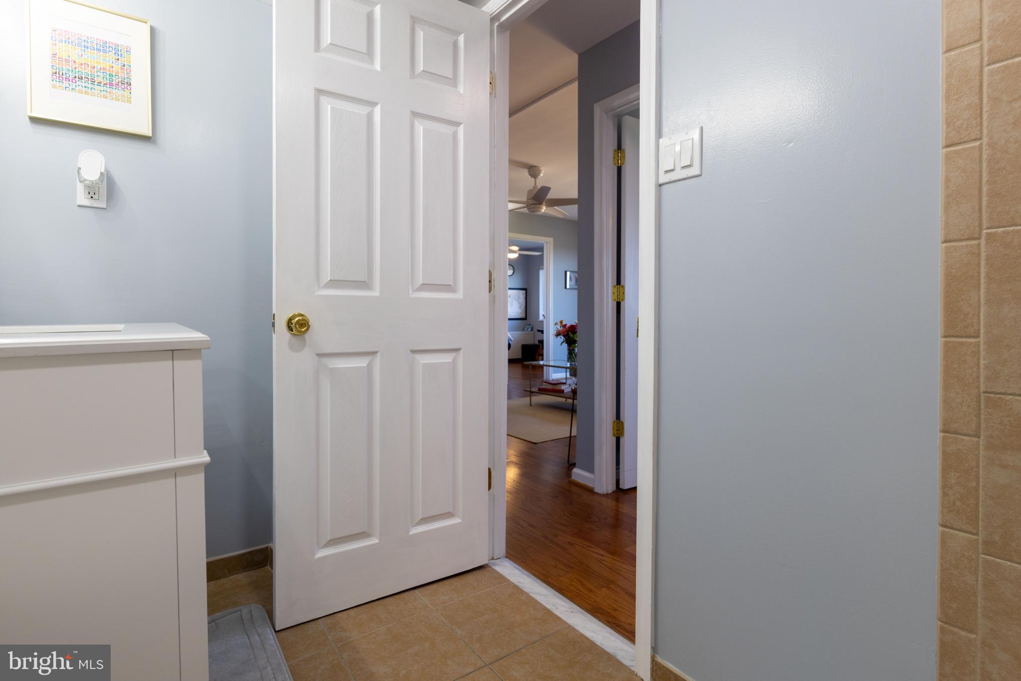 PINEWAY TOWERS - Residential Lease