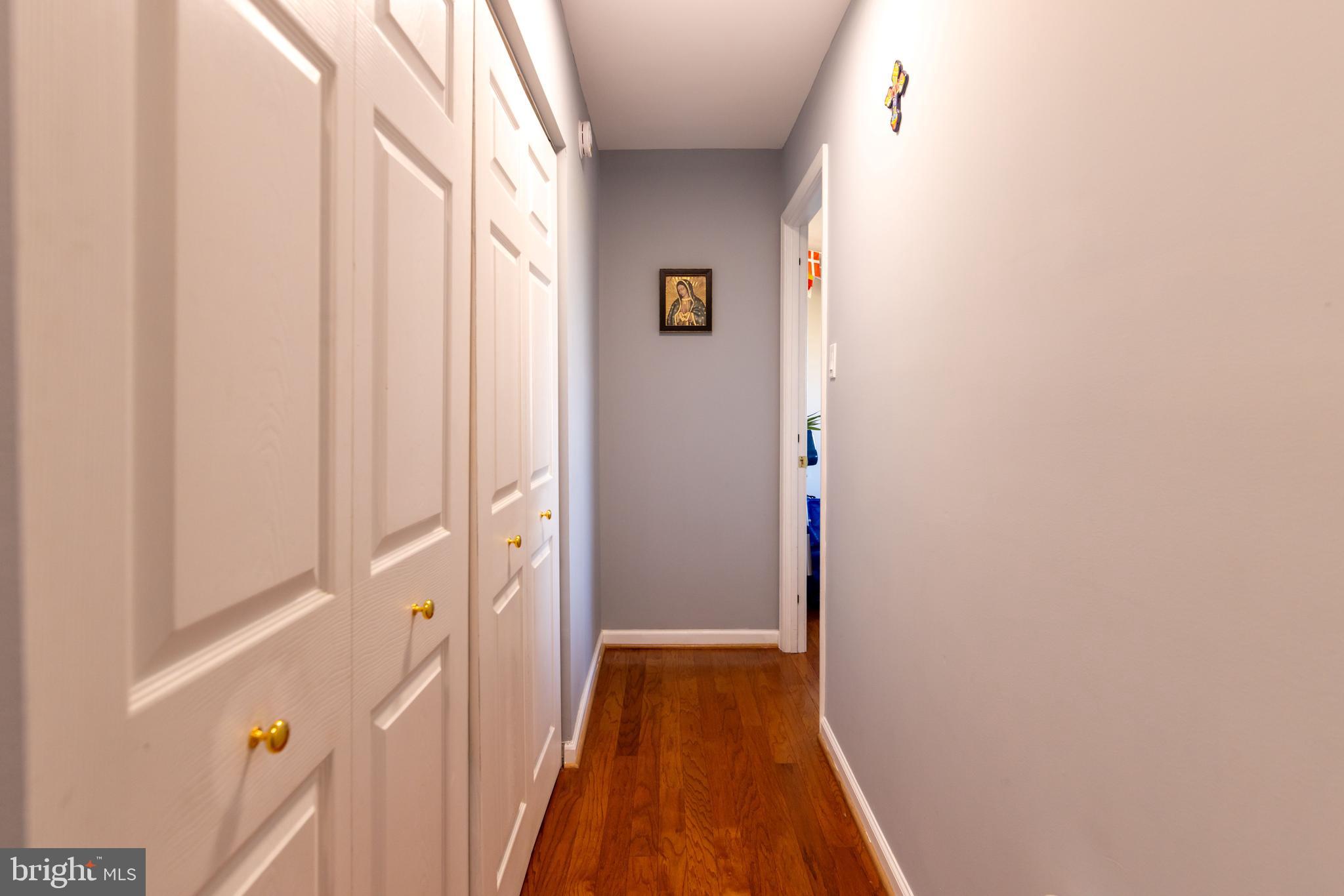 PINEWAY TOWERS - Residential Lease