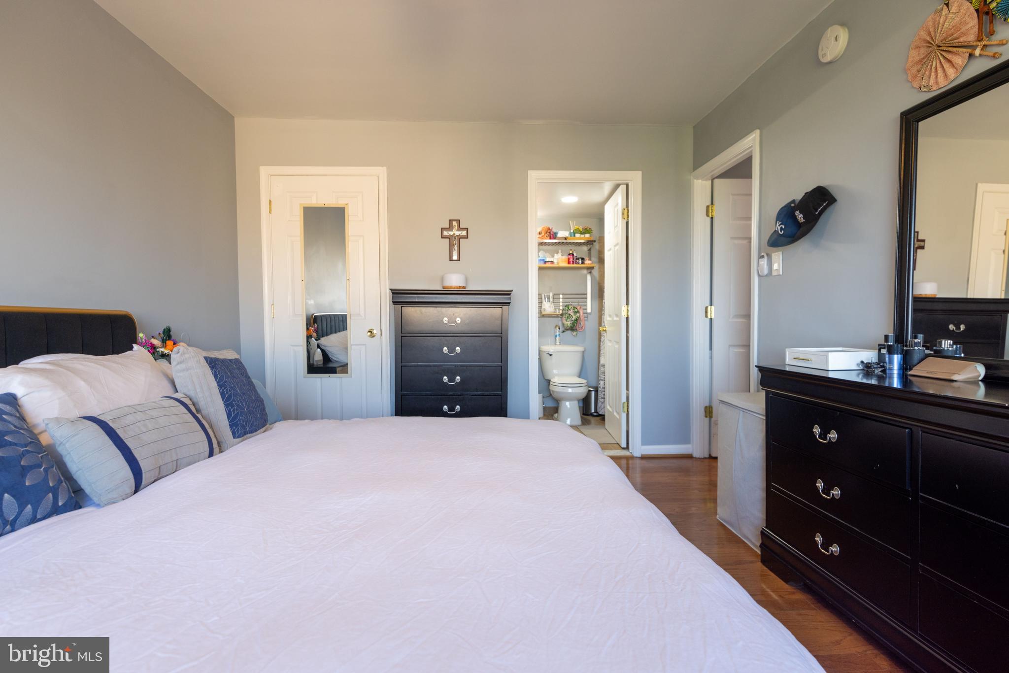 PINEWAY TOWERS - Residential Lease