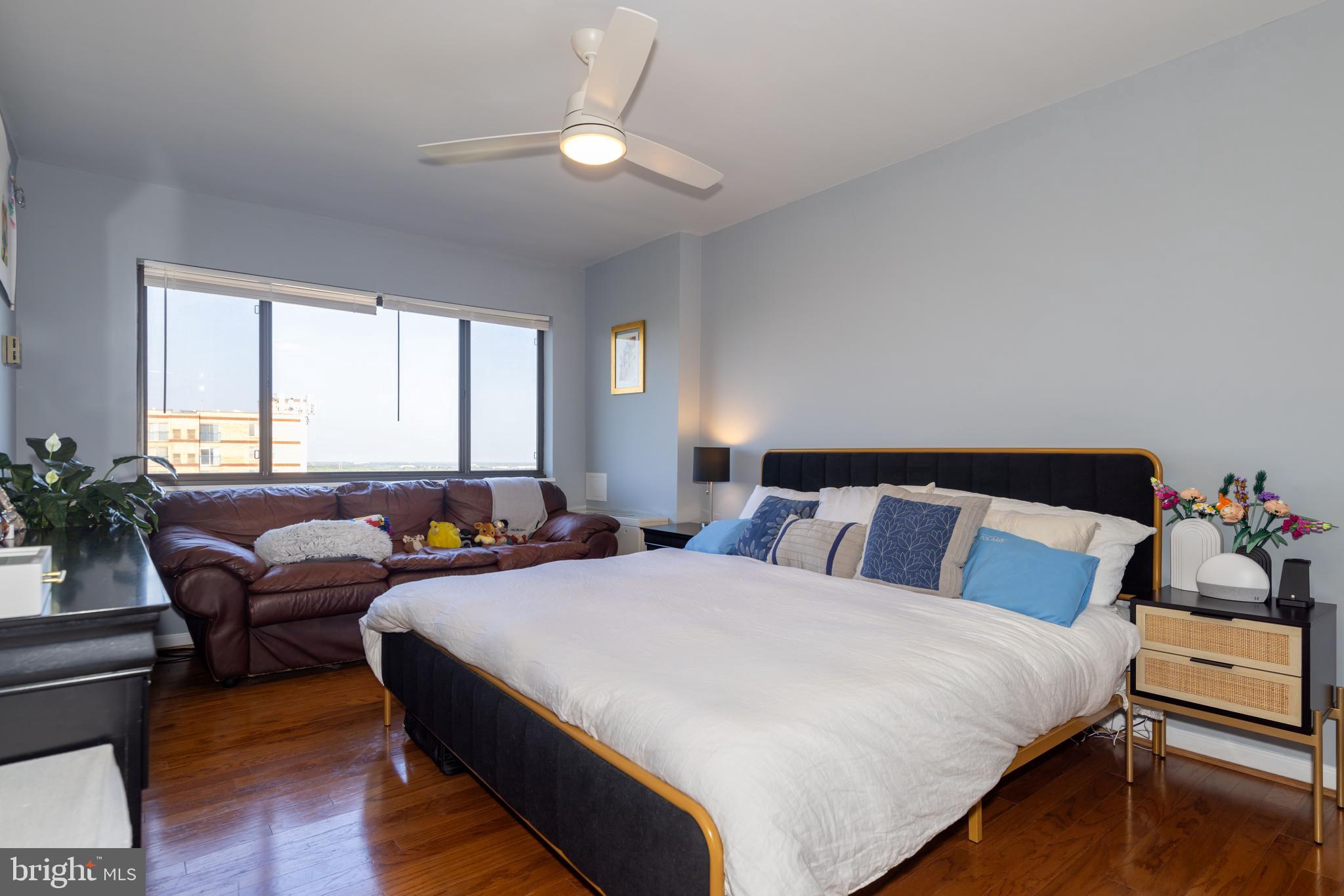 PINEWAY TOWERS - Residential Lease