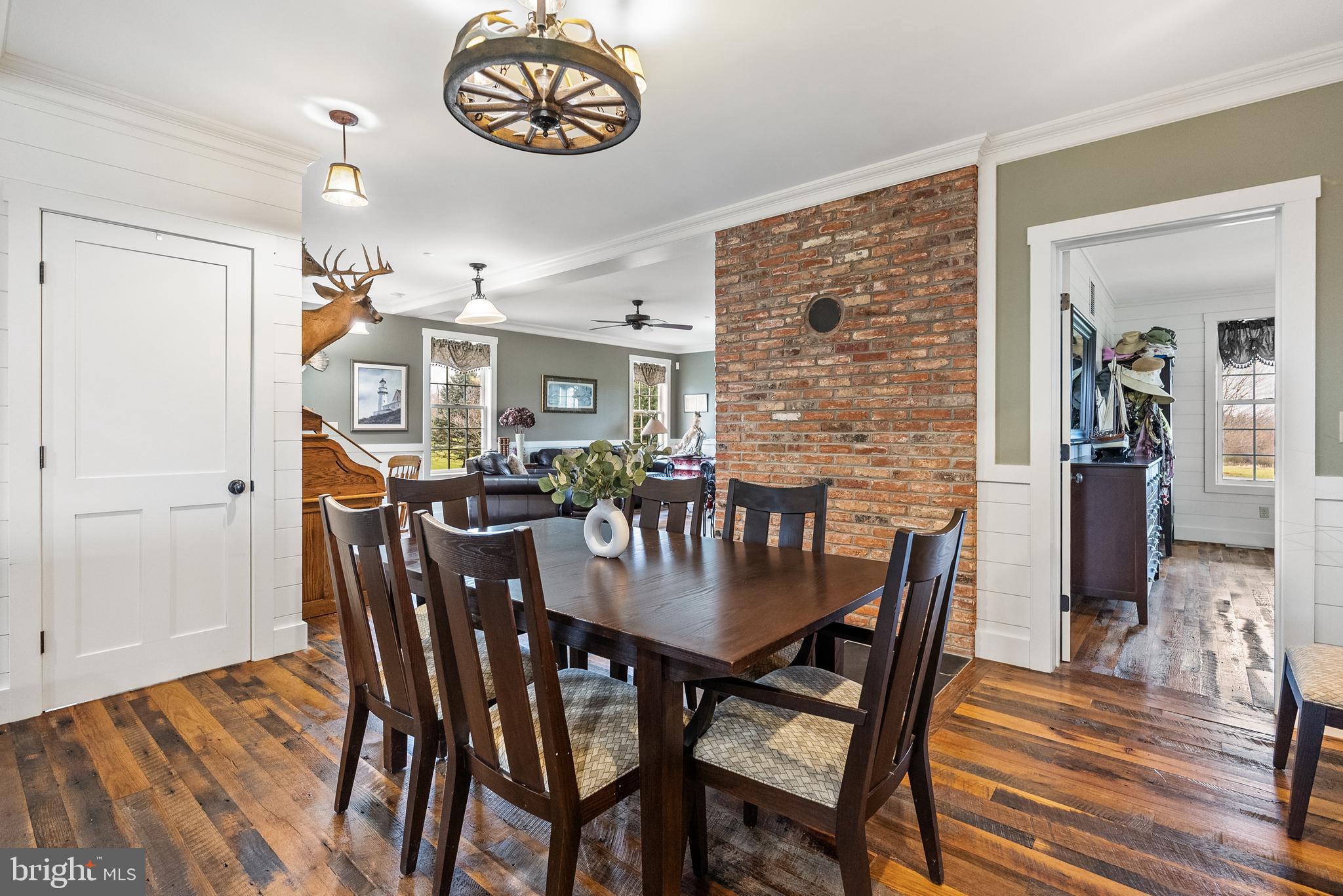 STONEY SPRINGS - Farm