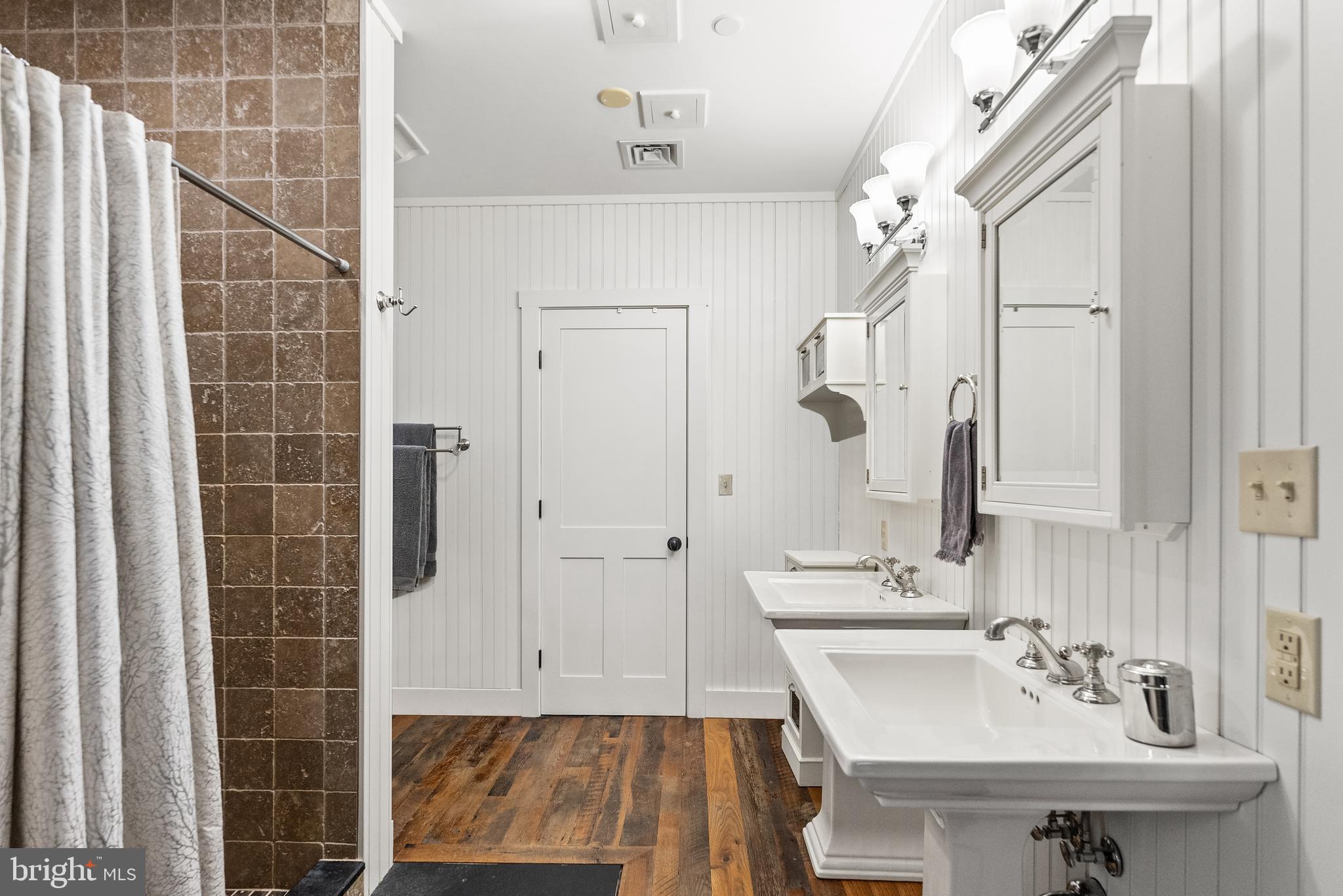 STONEY SPRINGS - Farm