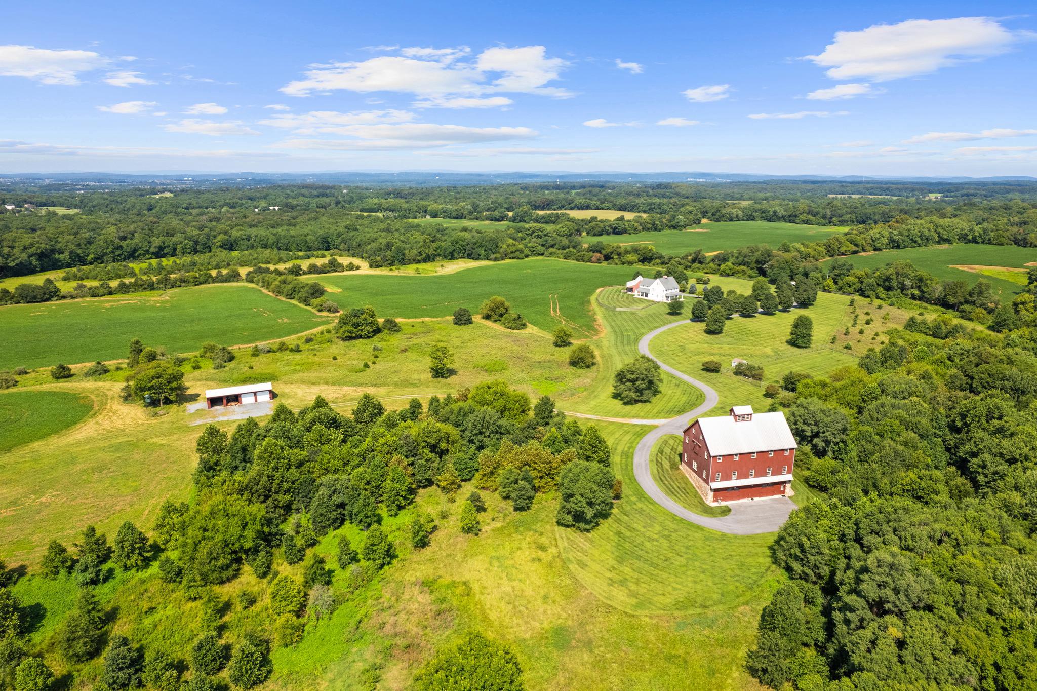 STONEY SPRINGS - Farm