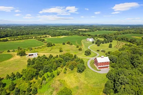 21100 W Offutt Road, Poolesville, MD MLS: MDMC2156274