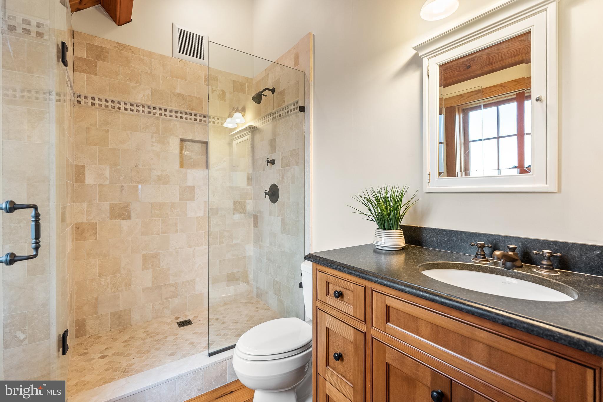 STONEY SPRINGS - Farm