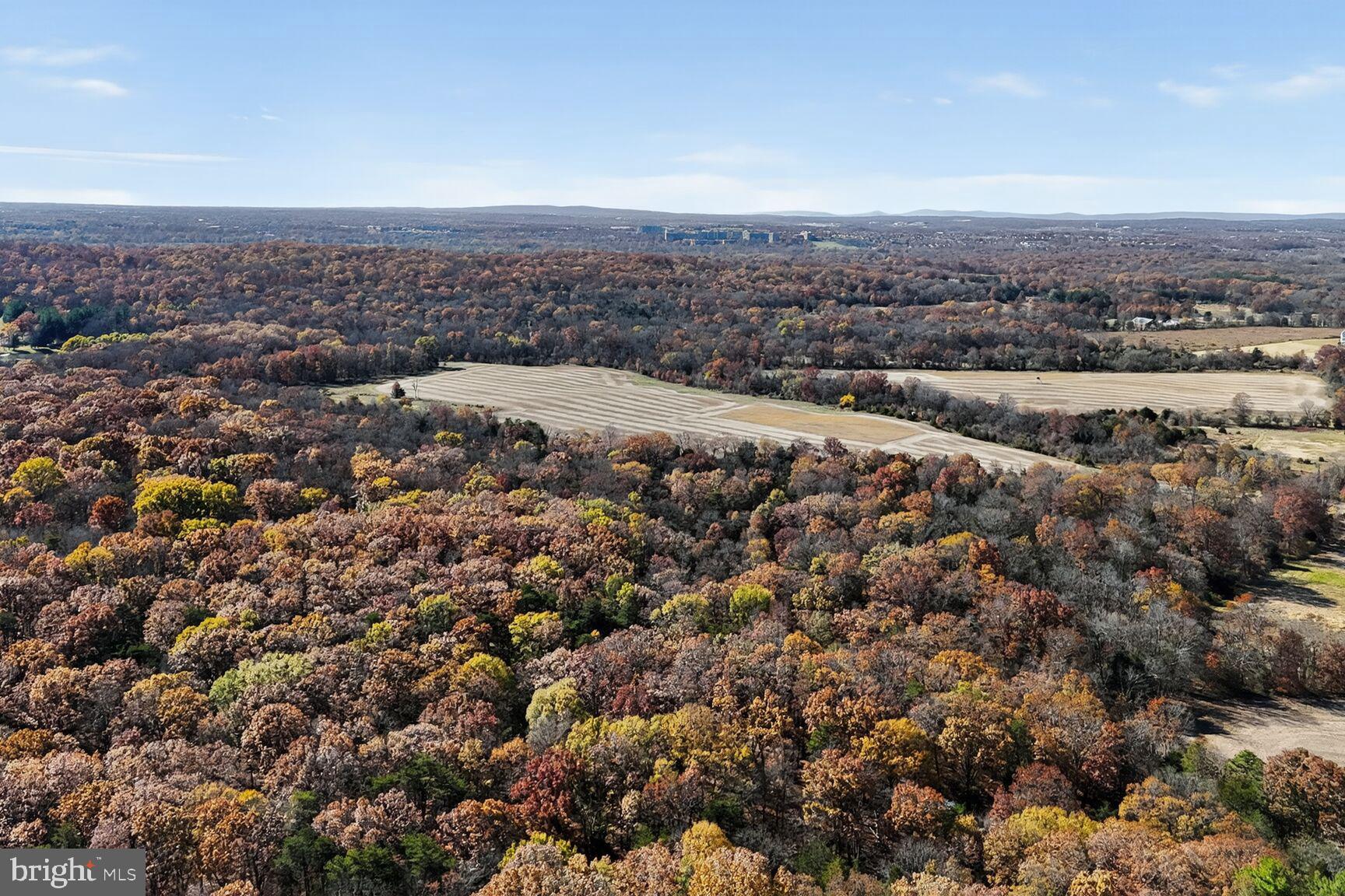 STONEY SPRINGS - Farm
