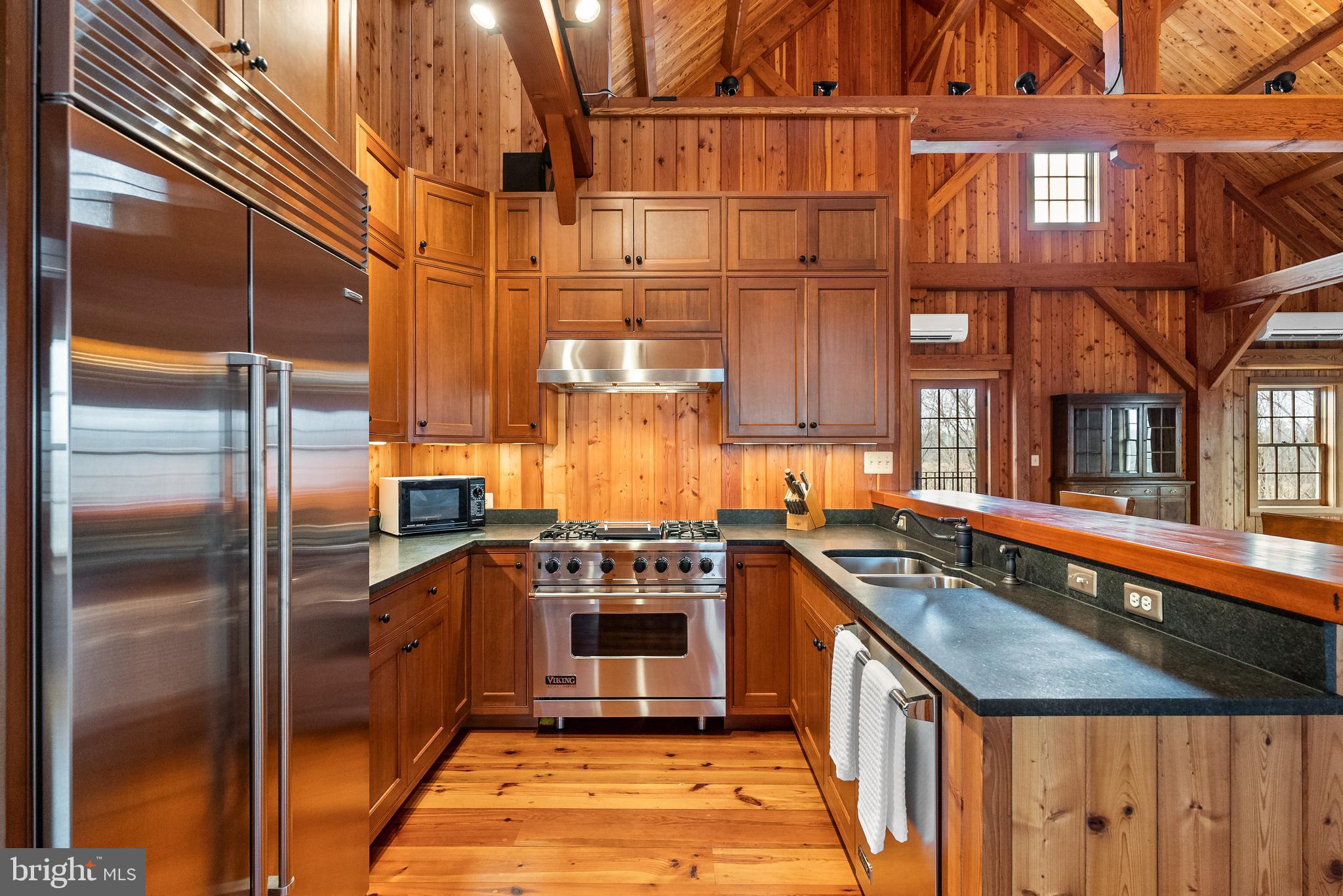 STONEY SPRINGS - Farm