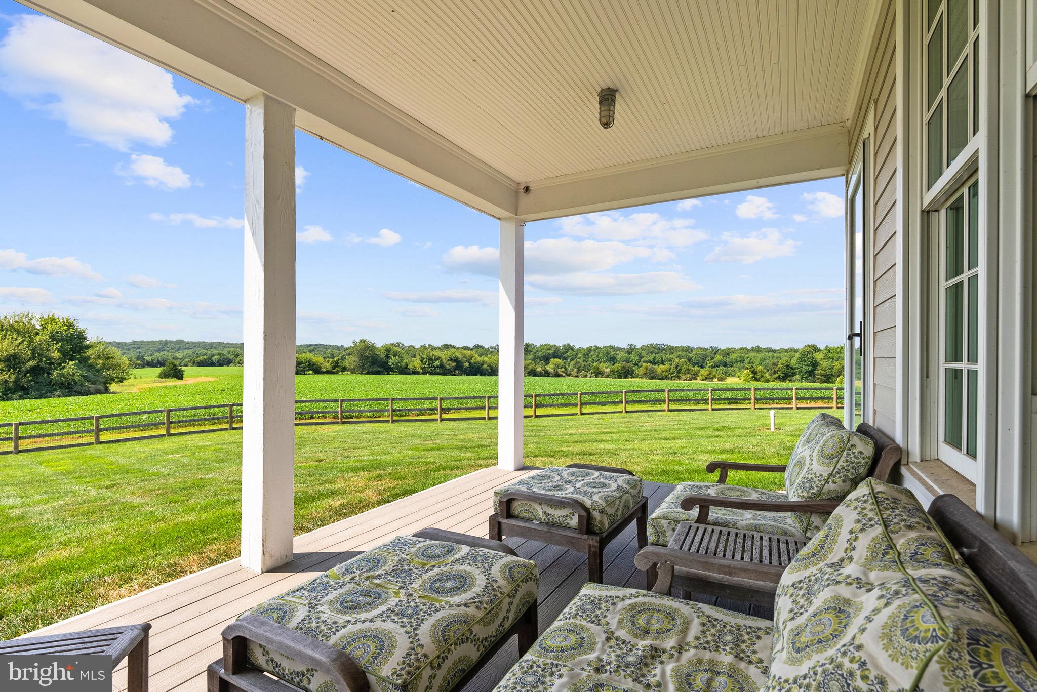 STONEY SPRINGS - Farm