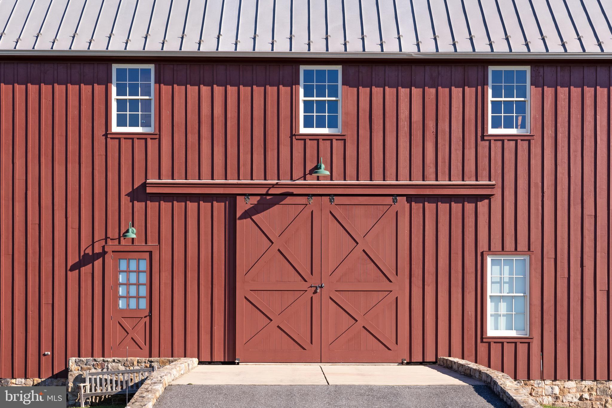 STONEY SPRINGS - Farm