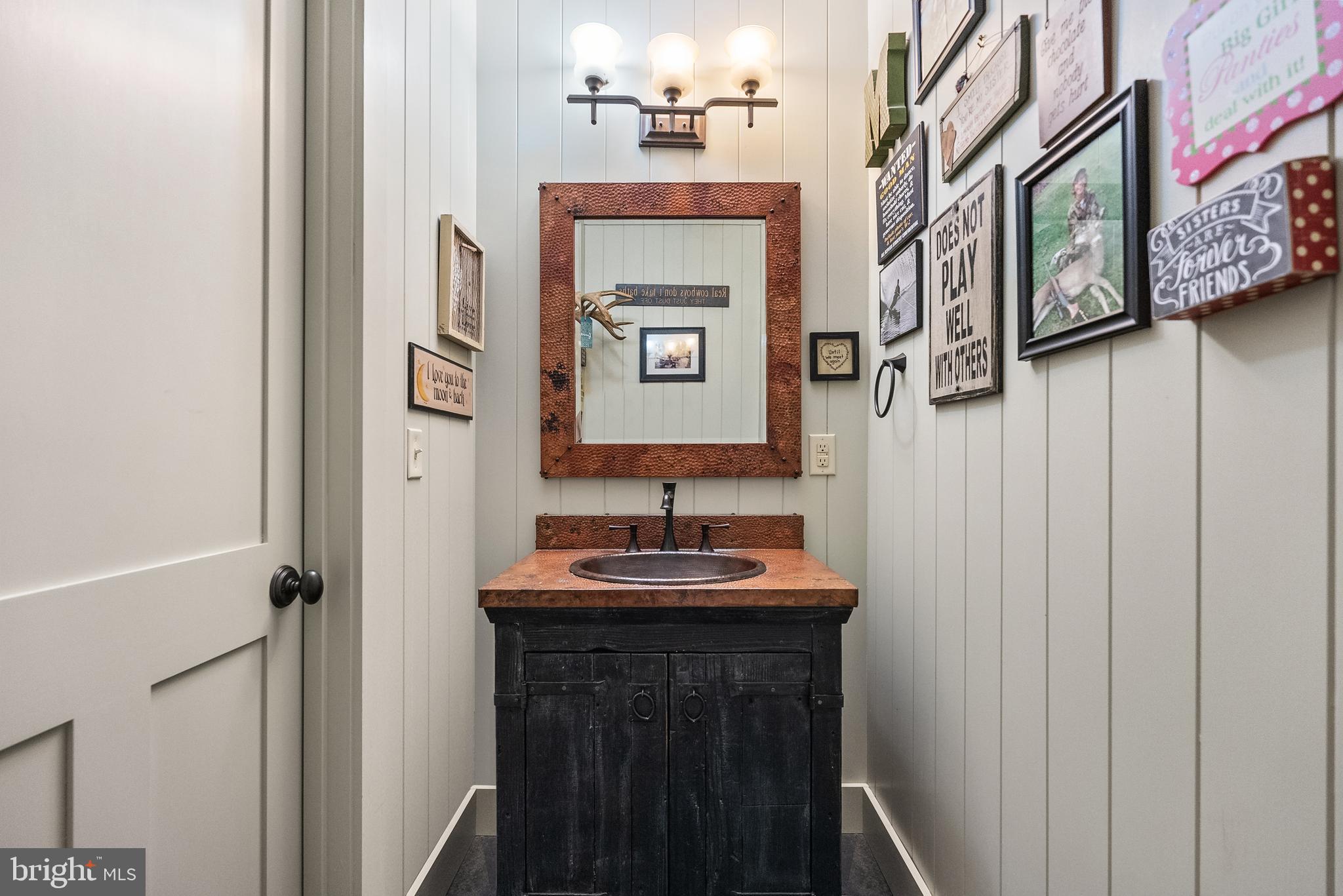 STONEY SPRINGS - Farm