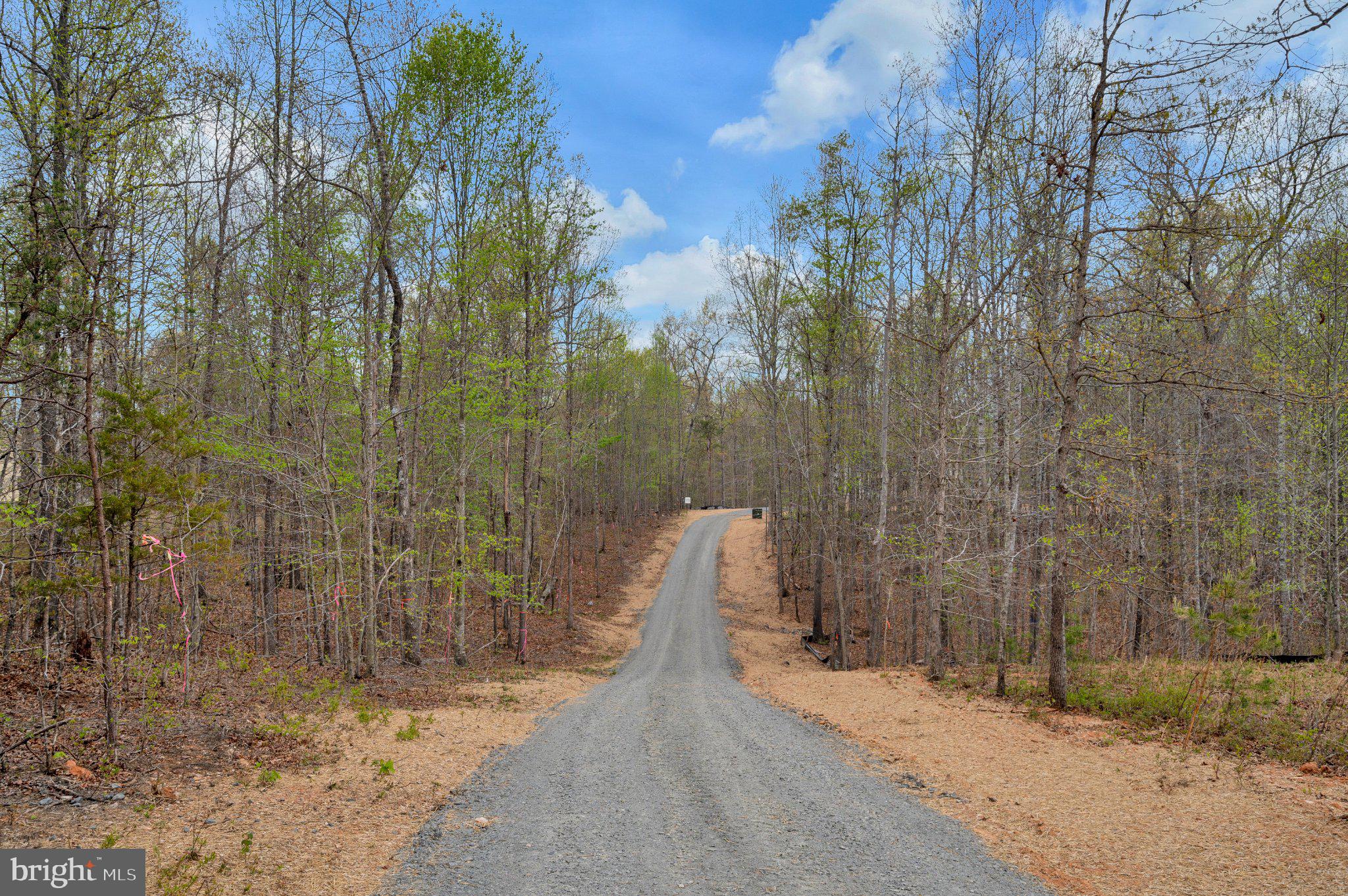 COX MILL - Residential