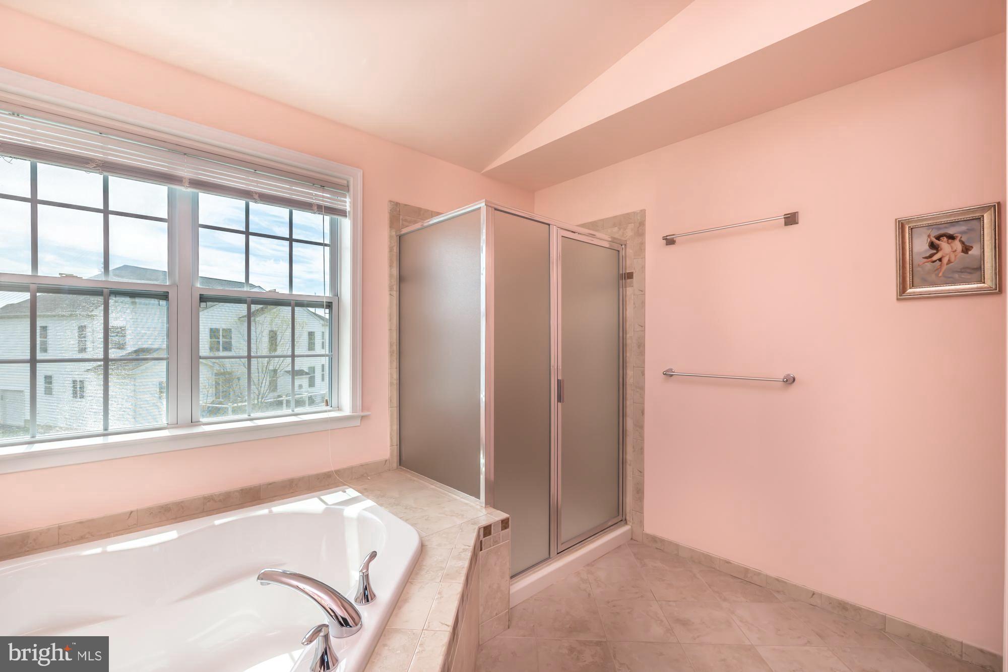 HORSHAM VALLEY ESTAT - Residential