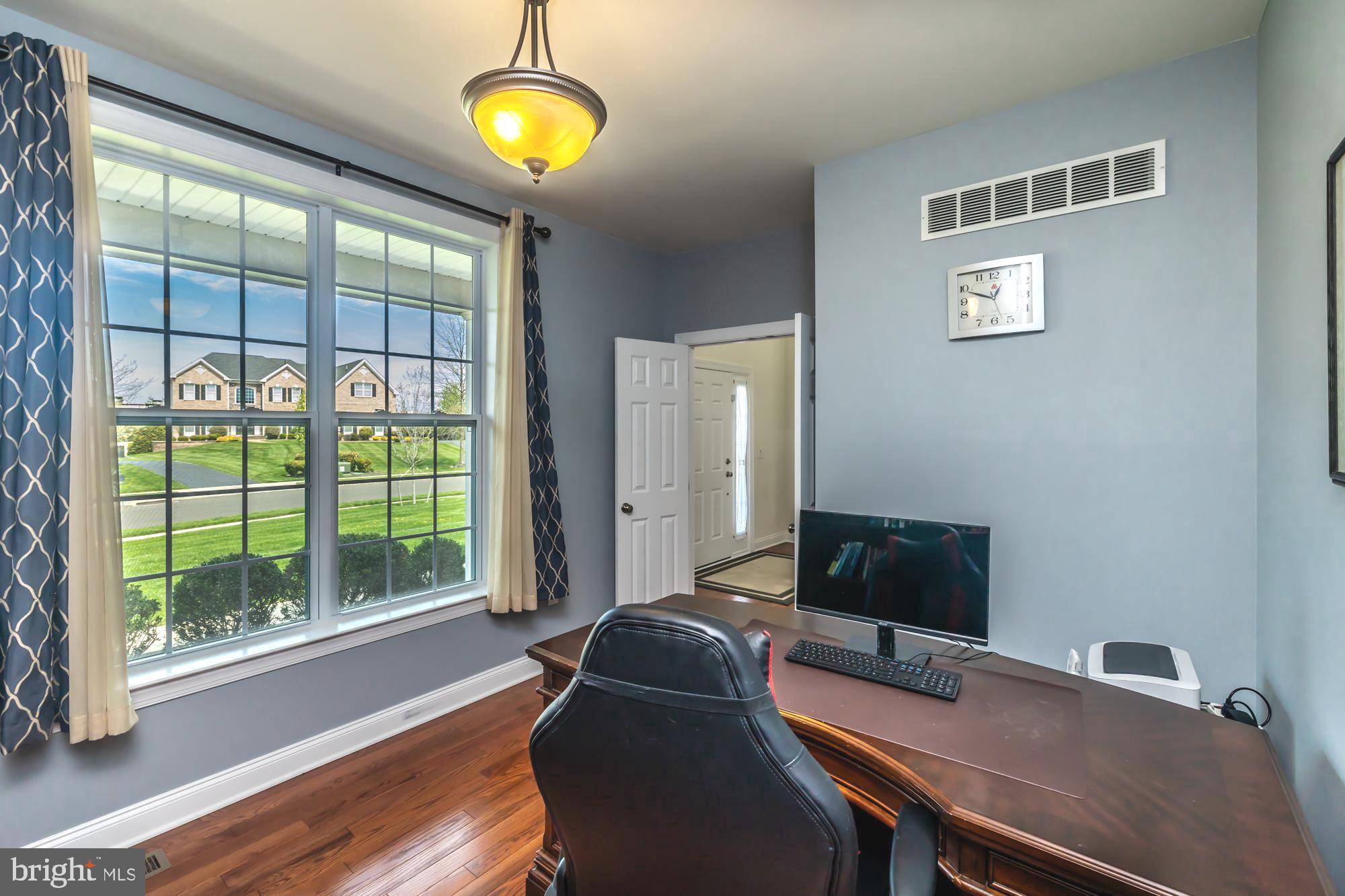 HORSHAM VALLEY ESTAT - Residential