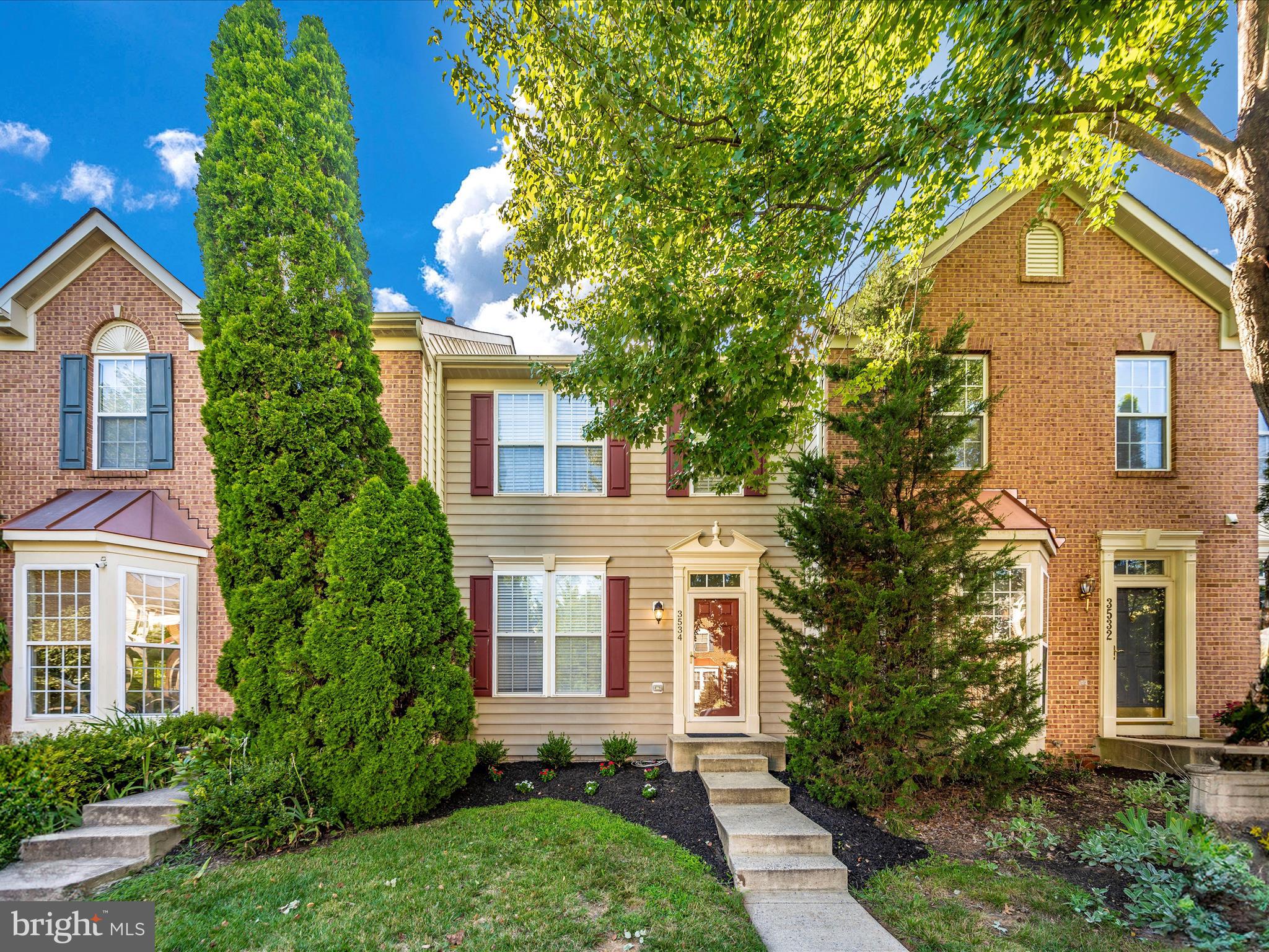 VILLAGES OF URBANA - Residential