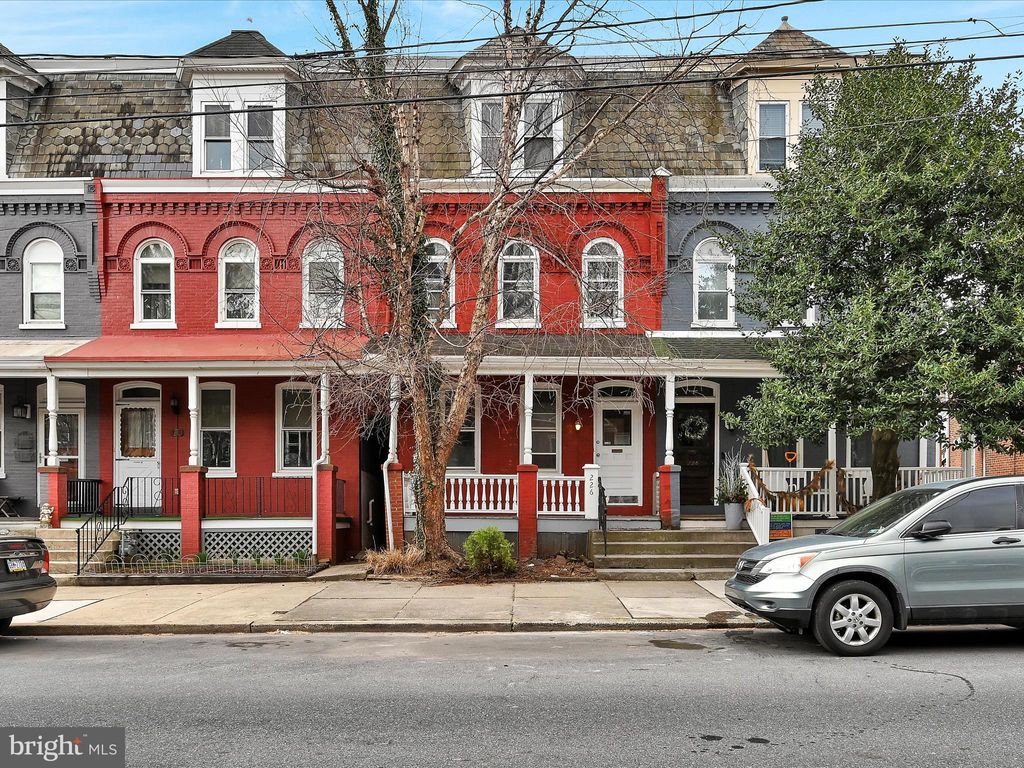 Photo of 226 E New Street, Lancaster, PA 17602 (MLS # PALA2048068)