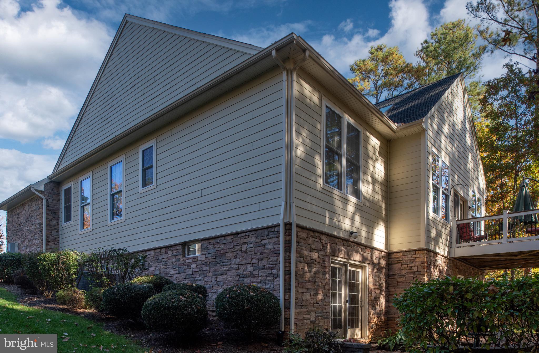 FAWN LAKE - Residential