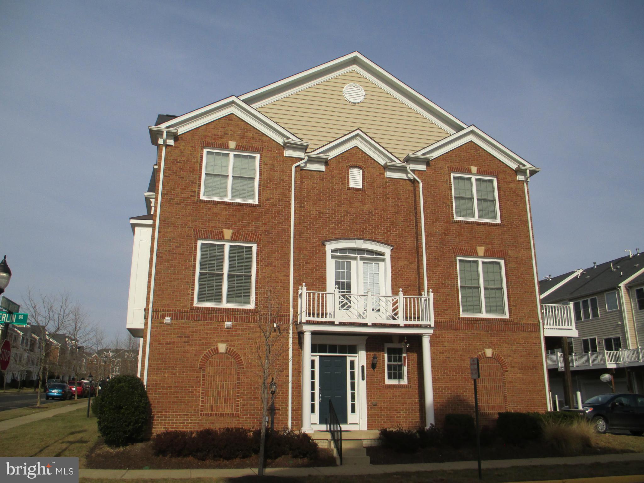 POTOMAC CLUB - Residential Lease