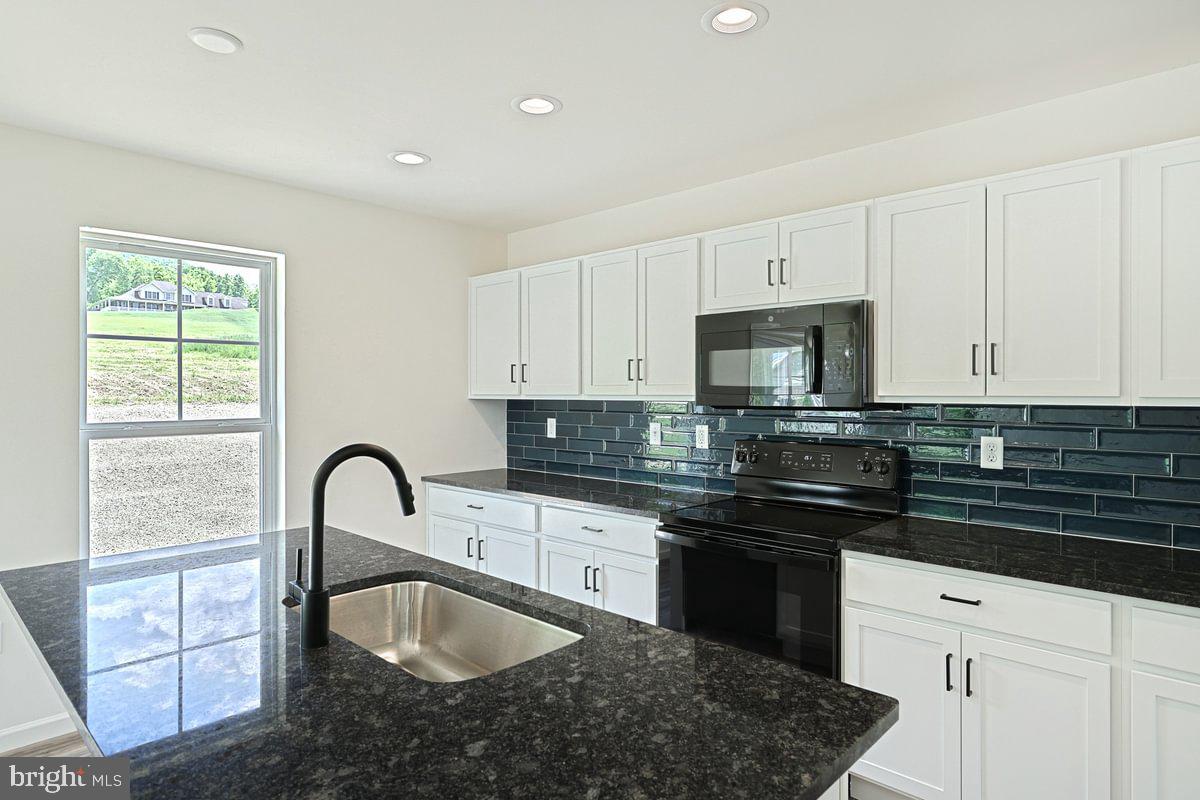 LOGAN GREENE - Residential