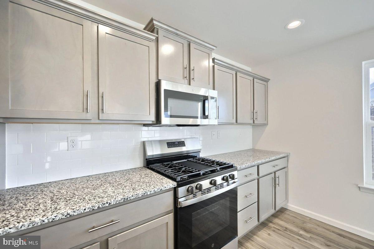 LOGAN GREENE - Residential