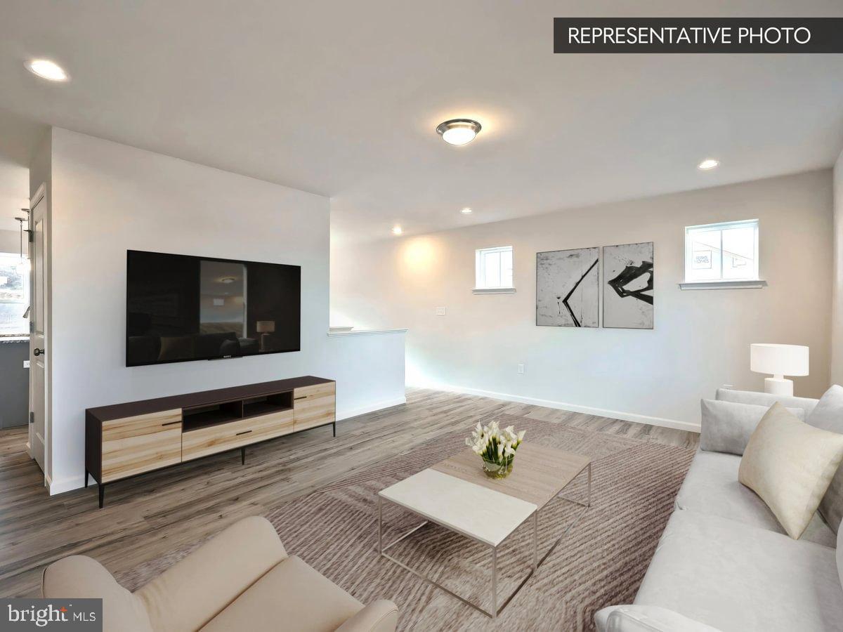 LOGAN GREENE - Residential