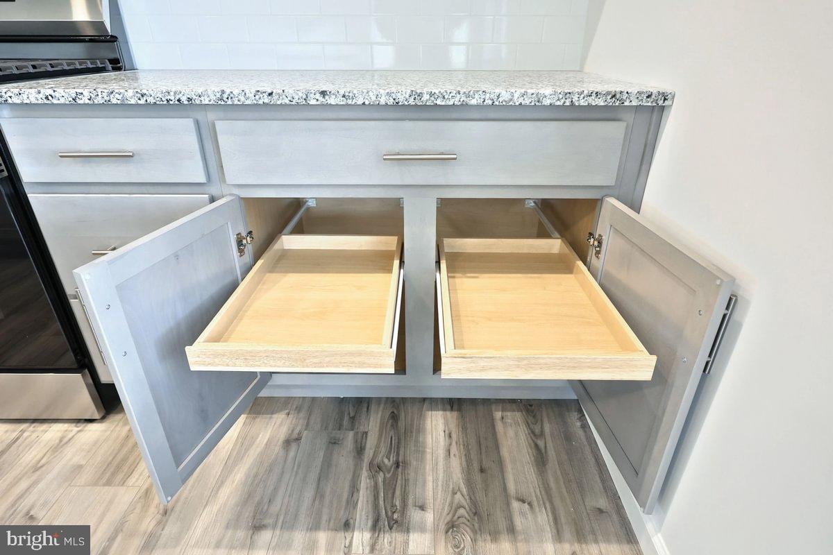 LOGAN GREENE - Residential