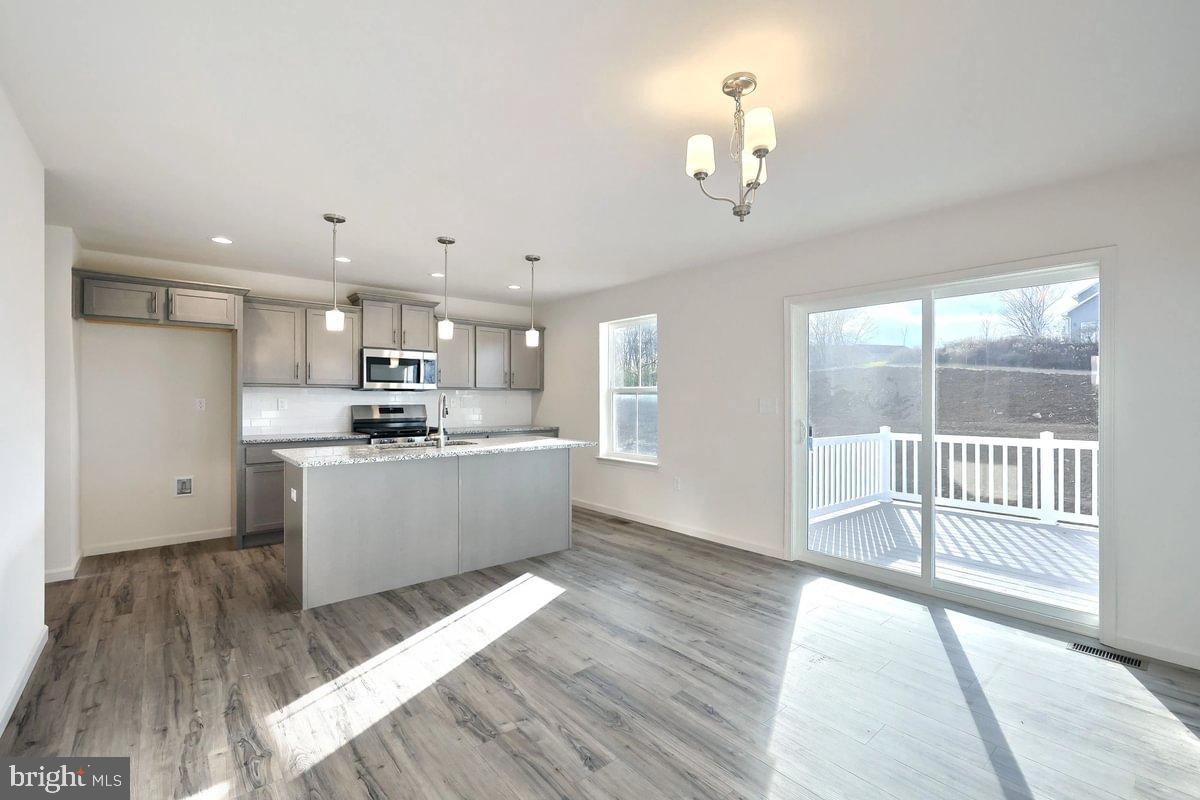 LOGAN GREENE - Residential