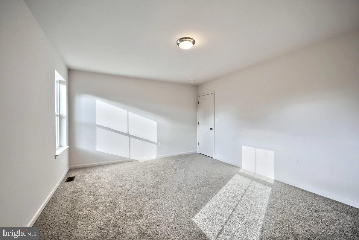 LOGAN GREENE - Residential