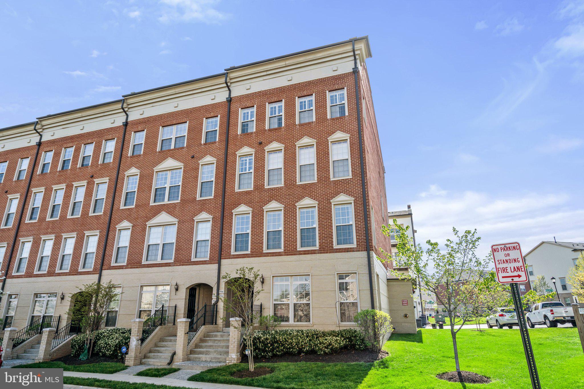 MADISON CRESCENT CONDOMINIUM - Residential