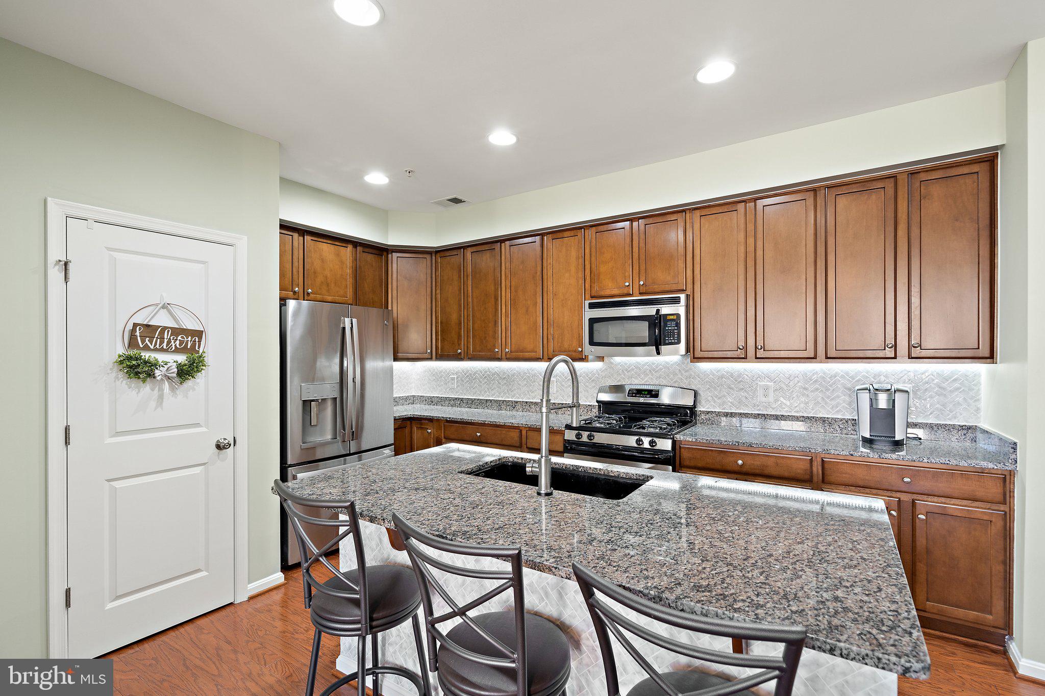 MADISON CRESCENT CONDOMINIUM - Residential