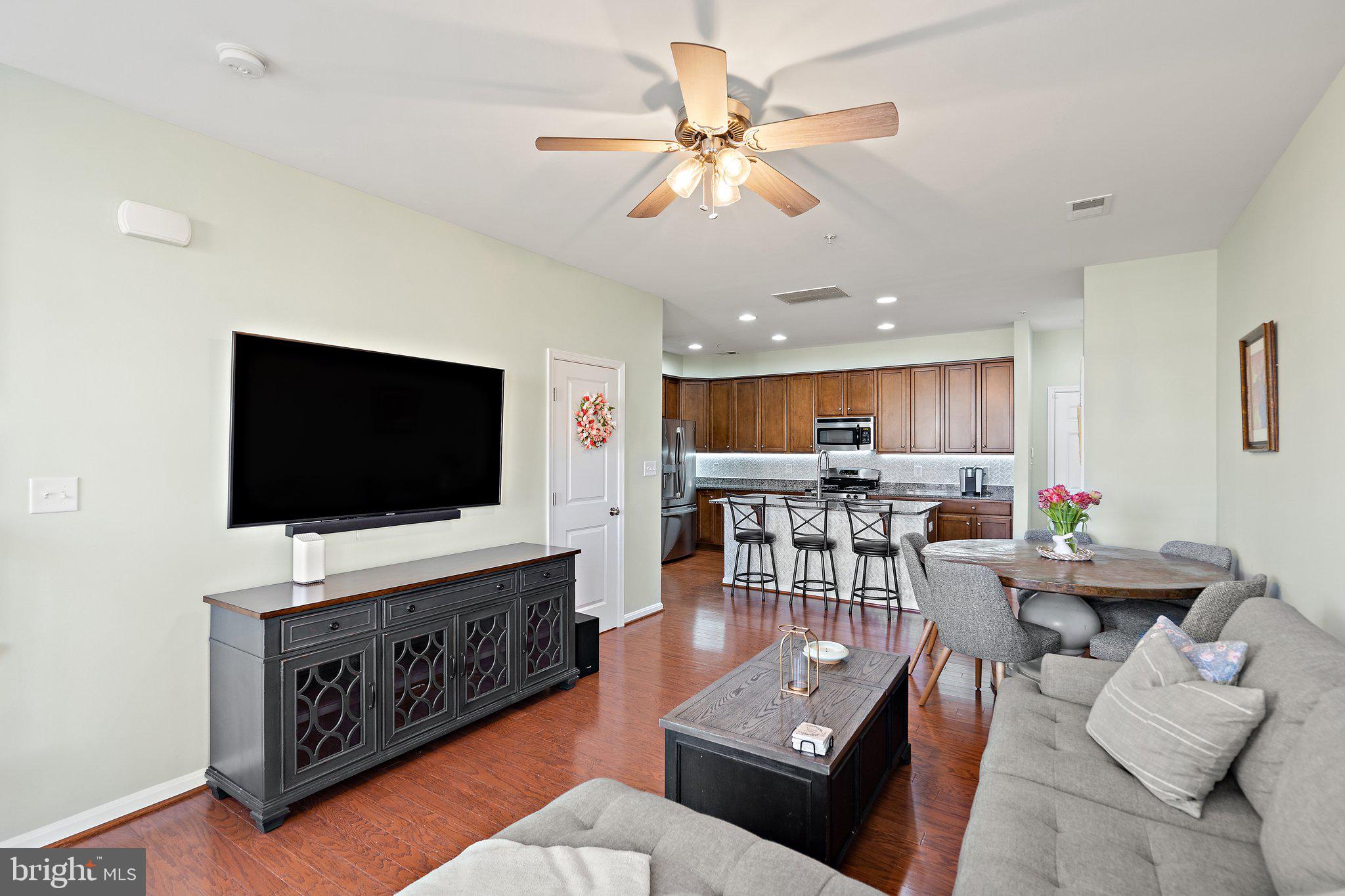 MADISON CRESCENT CONDOMINIUM - Residential