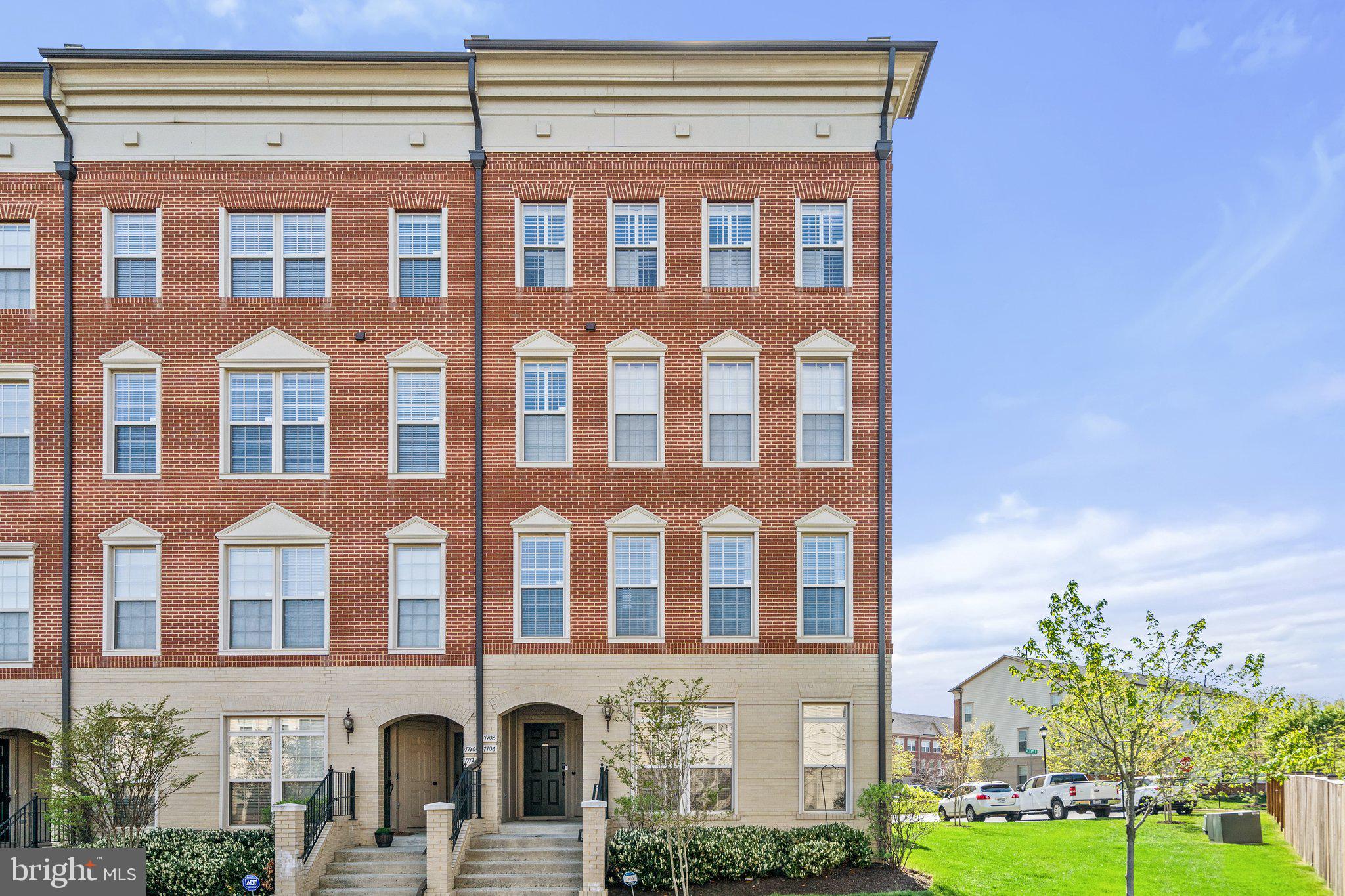 MADISON CRESCENT CONDOMINIUM - Residential