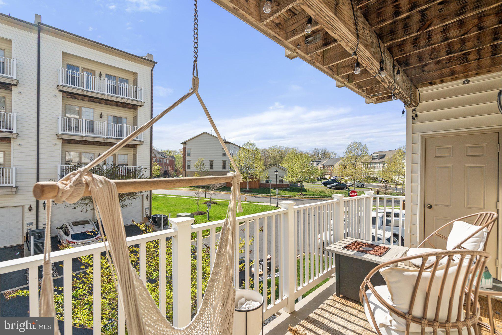 MADISON CRESCENT CONDOMINIUM - Residential