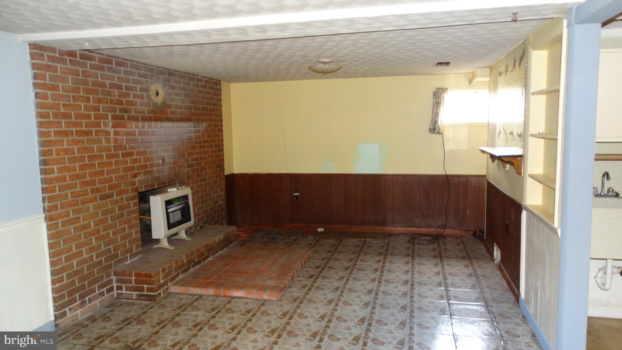 SHARRER HEIGHTS - Residential