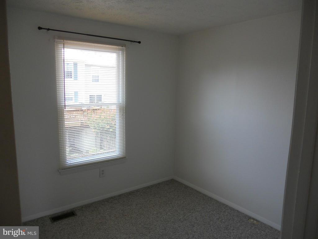 CARROLL CREST - Residential Lease