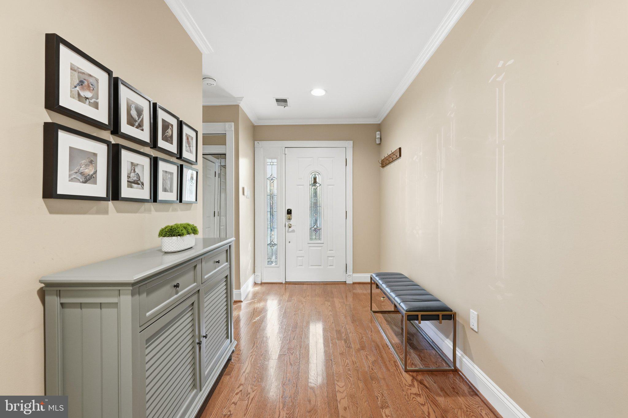 6916 MCLEAN PARK MANOR COURT