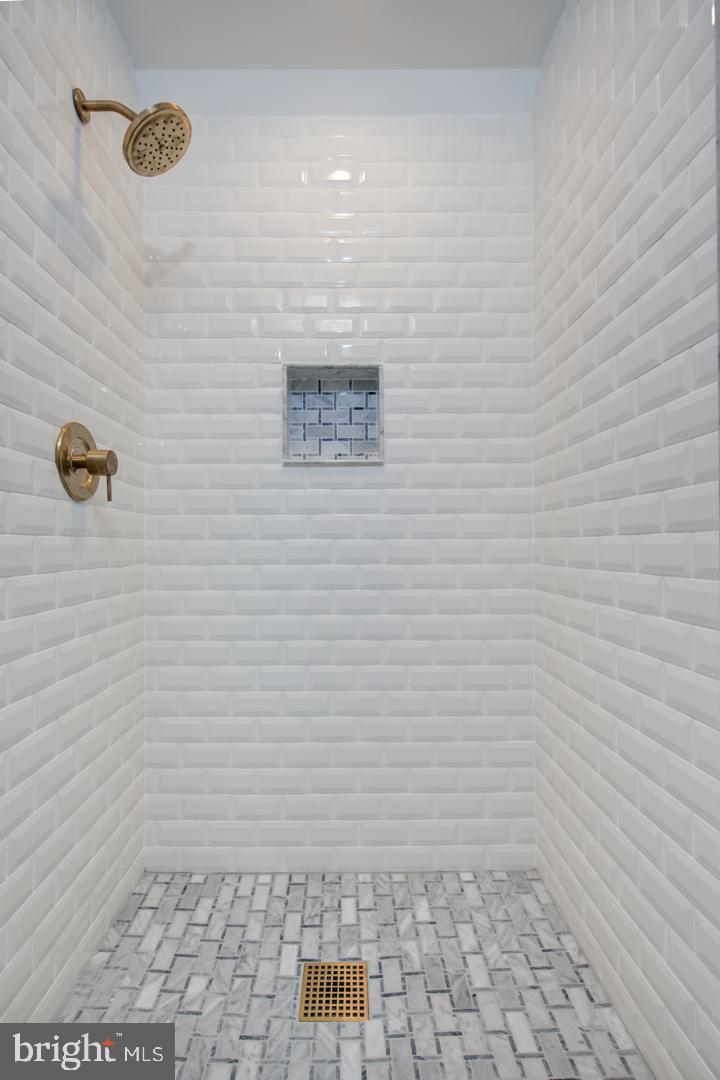 WOODLEA-CONESTOGA - Residential