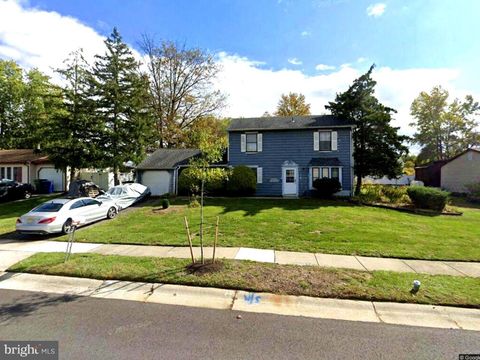 Photo of 14 Gladstone Road, MARLTON, NJ 08053 (MLS # NJBL2108634)