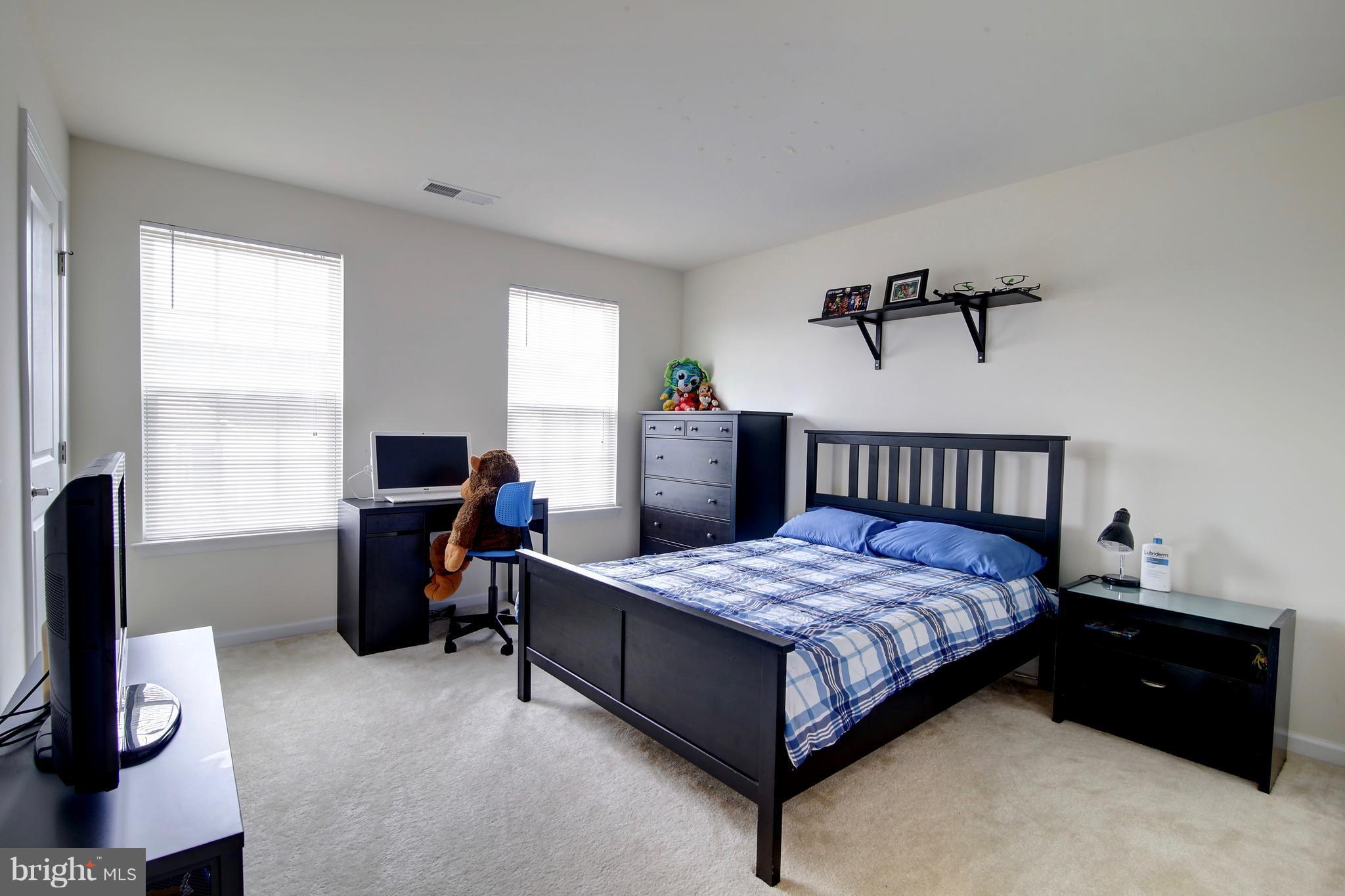 POTOMAC STATION - Residential