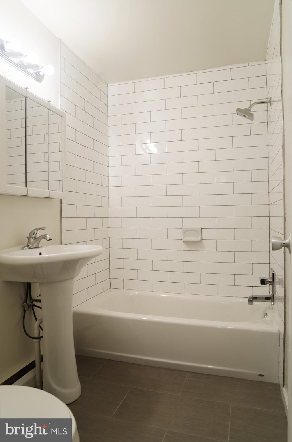 GERMANTOWN - Residential Lease