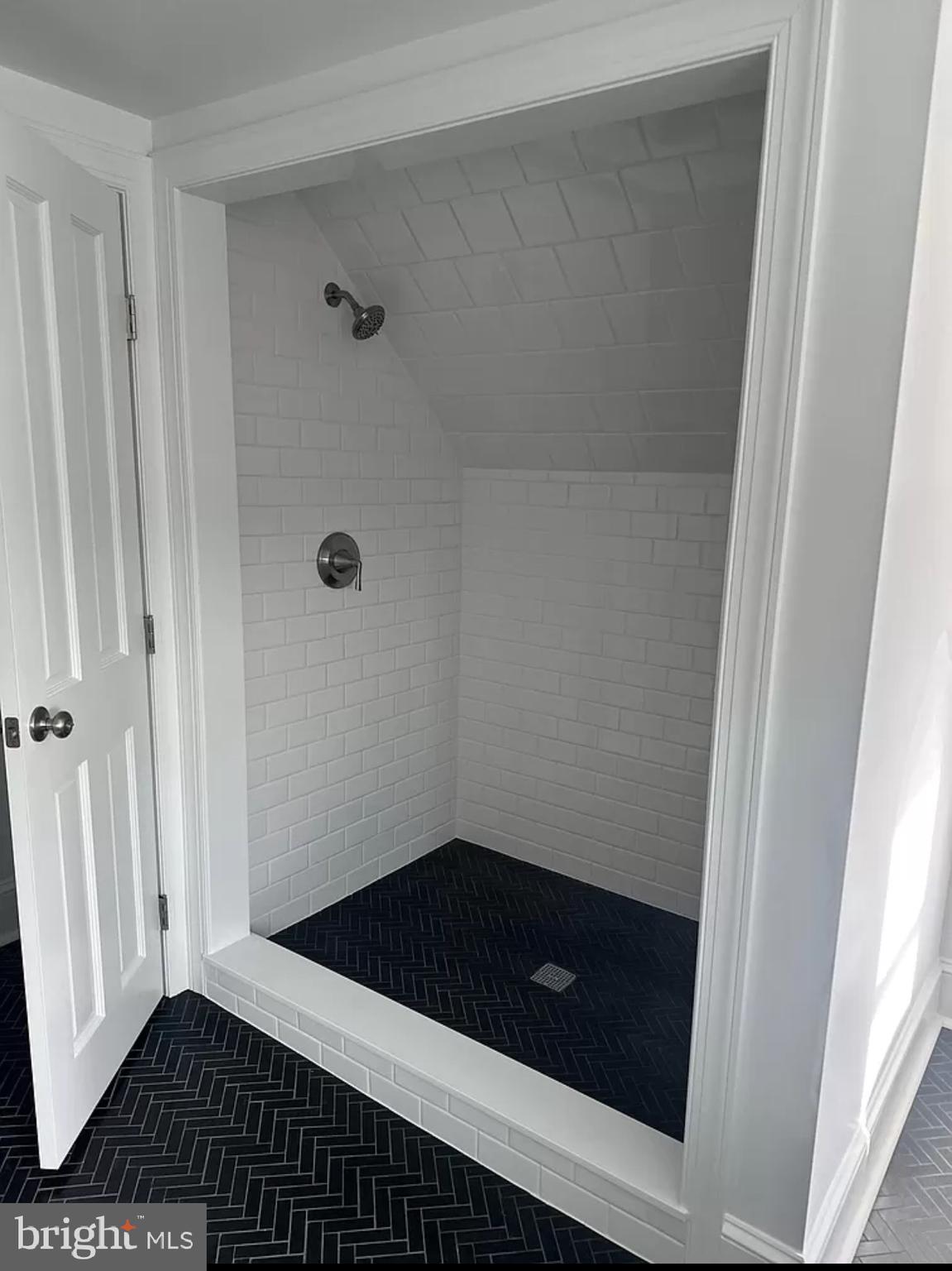 PAOLI WALK - Residential Lease