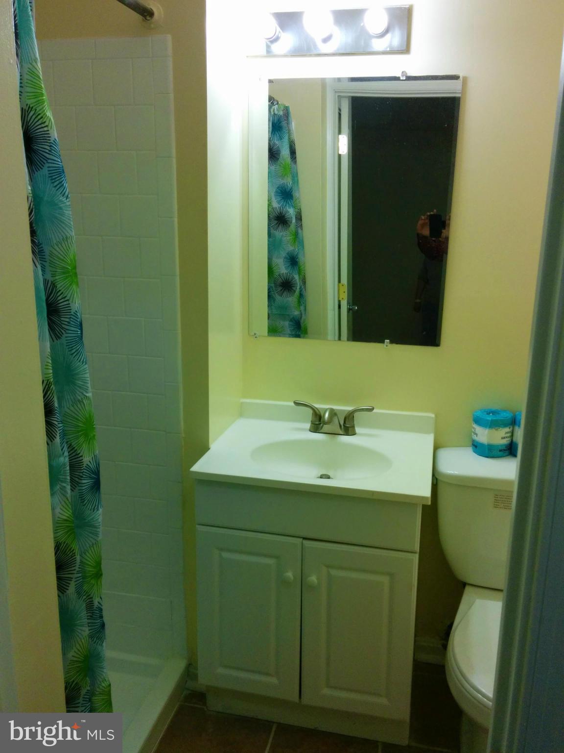 FAIRFAX HERITAGE - Residential Lease