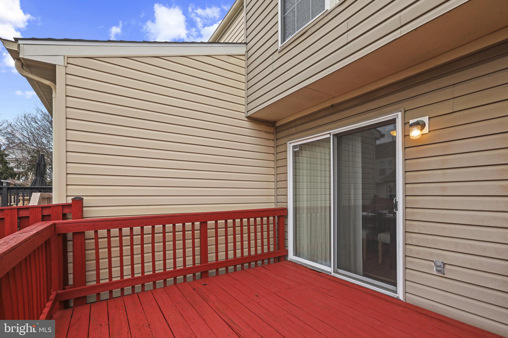 EATON SQUARE - Residential